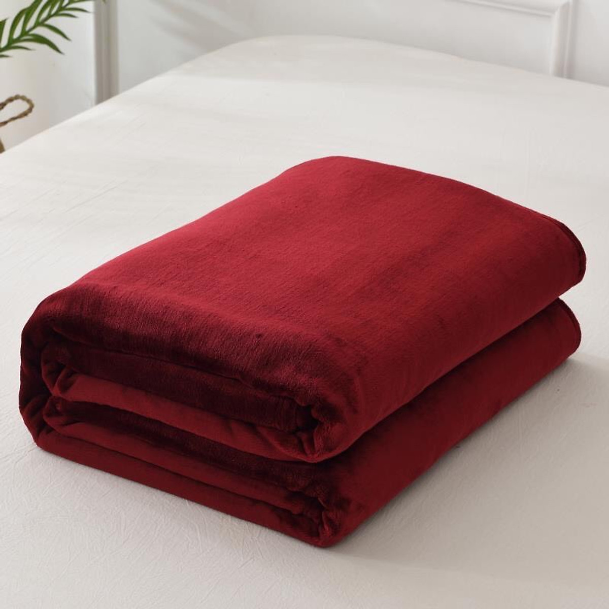 Chăn Lông Thỏ Blanket Loại 2.3Kg - Siêu Mềm, Mịn - Đỏ Đô