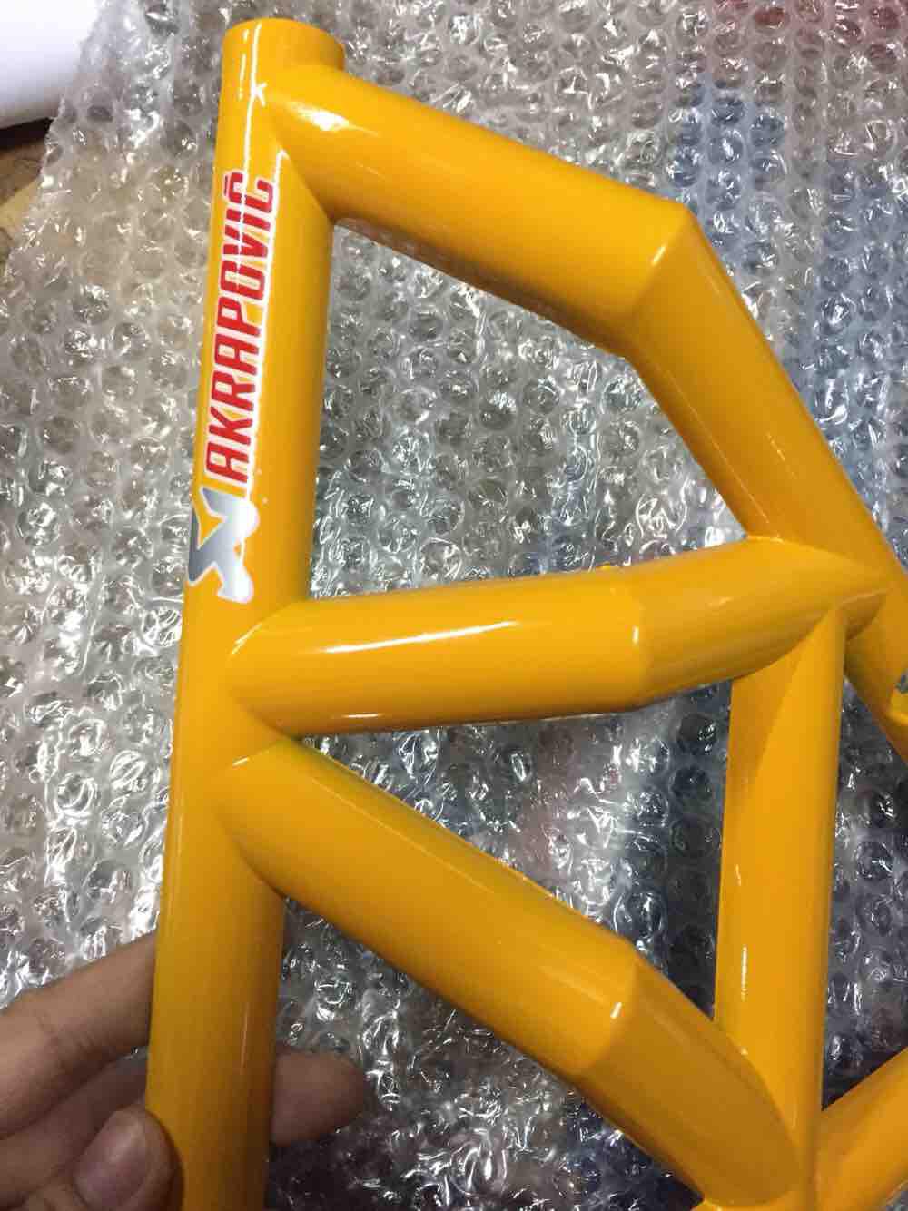 Cặp ốp hông Winner lưới sơn đủ màu