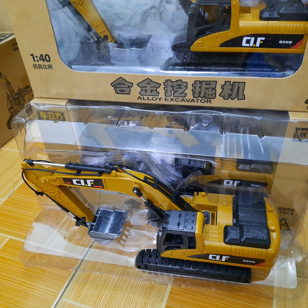 Xe cẩu xúc mô hình tỉ lệ 1:40 đồ chơi xe công trình quà tặng đồ chơi trẻ em