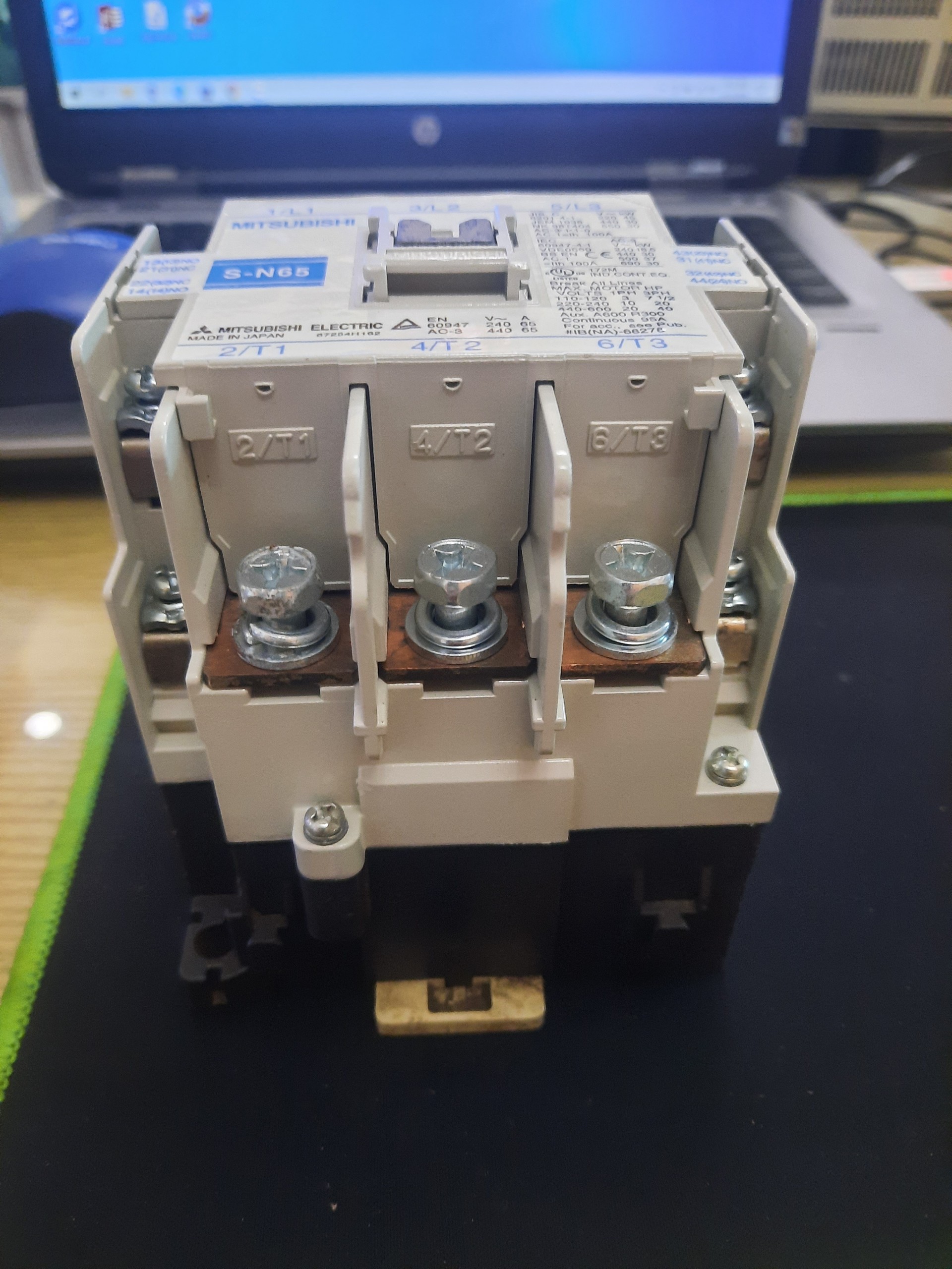 KHỞI ĐỘNG TỪ MITSIBISHI Fuji 65A
