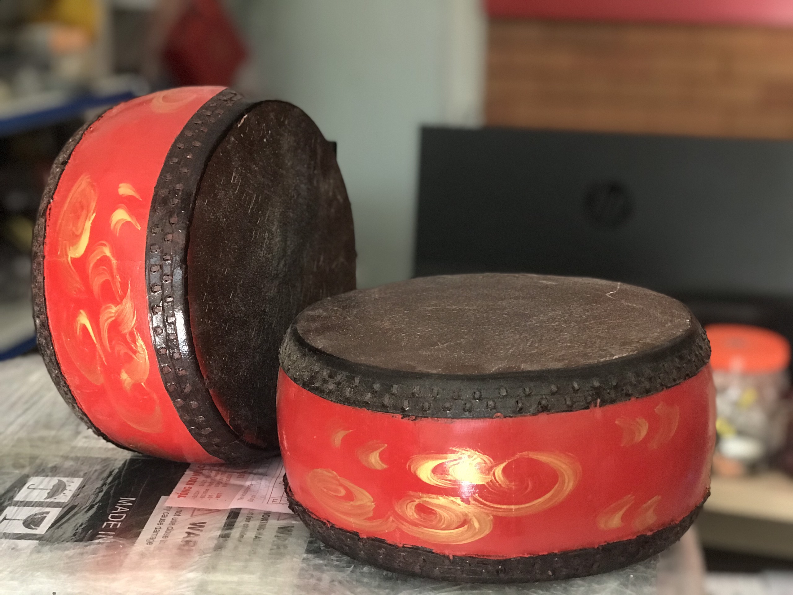 Trống khẩu gỗ mít da trâu