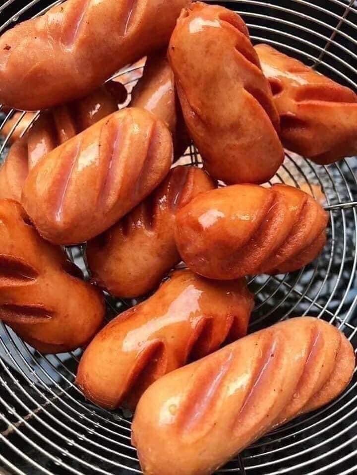 XÚC XÍCH BI TƯƠI (1KG)