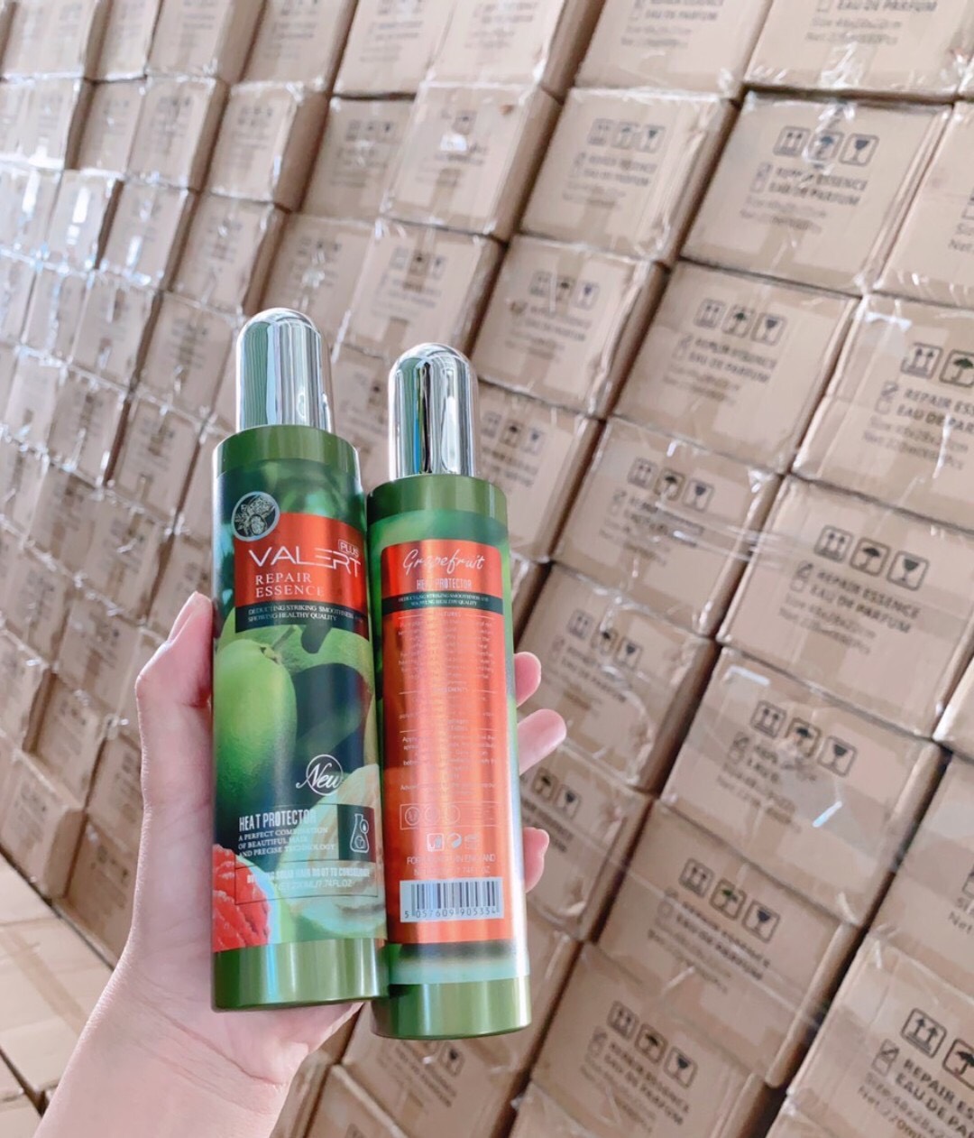 Xịt Dưỡng Tóc Tinh Dầu Bưởi Valert Graprefruit 250ml Phục Hồi , Kích Mọc Tóc