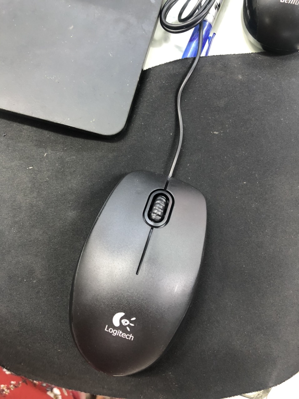 Chuột dây Logitech B100 (Đen)- Mới 100%- Bảo Hành 12 Tháng