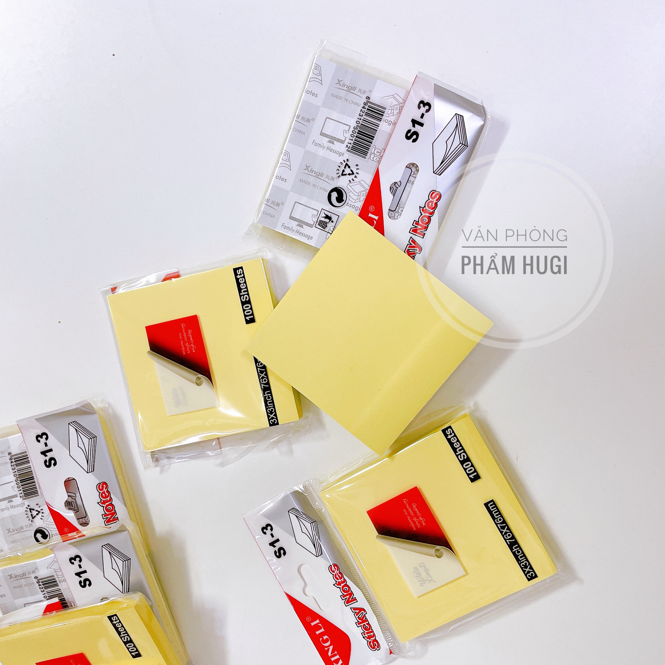 Square gold sticky notes (76x76mm) approximately 100 sheets