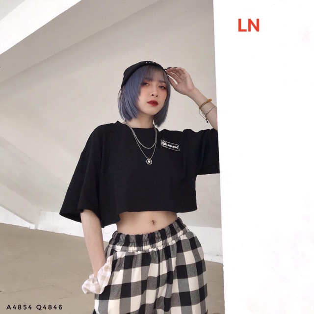 Áo croptop logo ô chữ nhỏ LNG0320