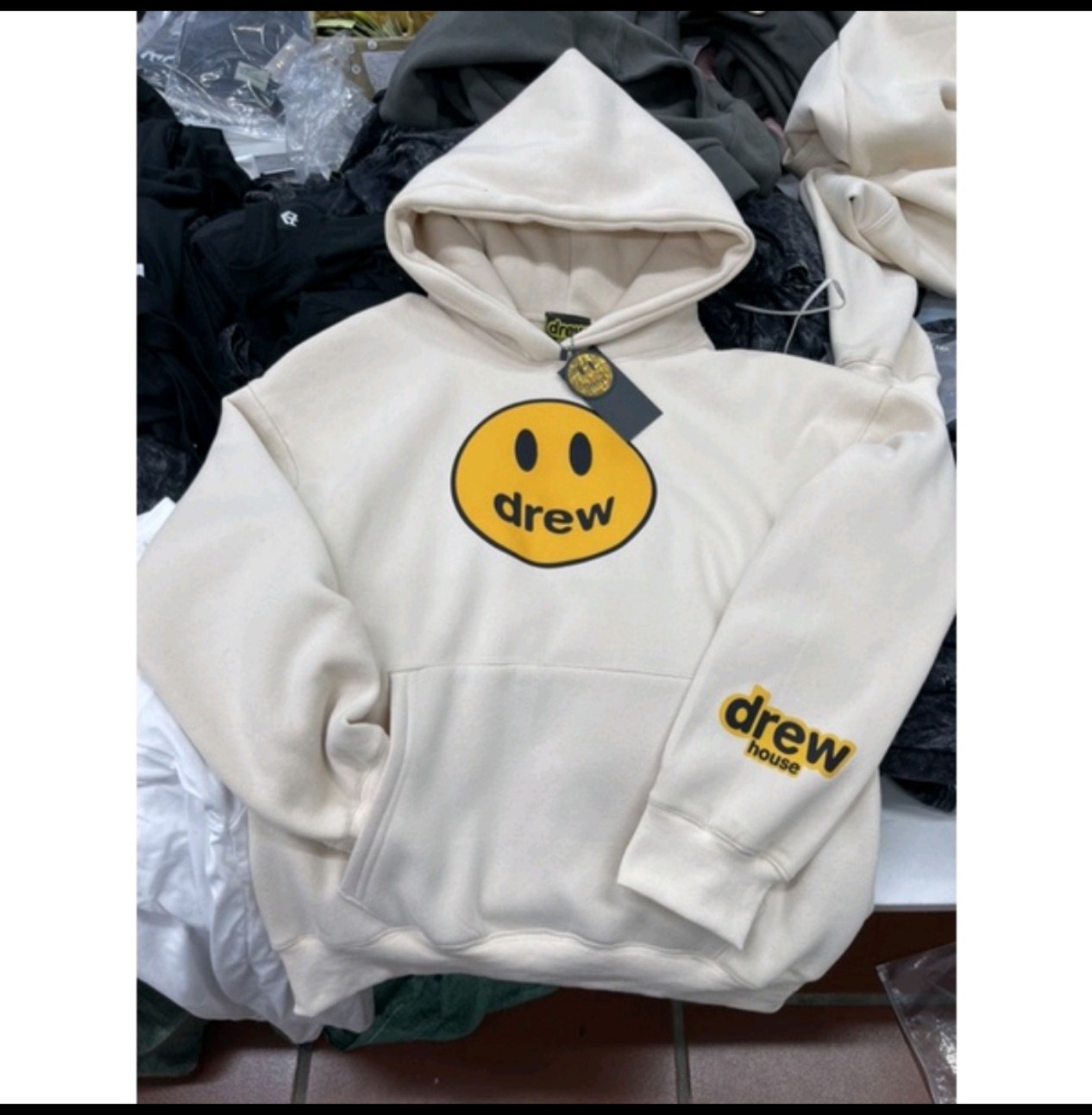 ÁO HOODYE DREW HOUSE MẶT CƯỜI SIÊU CU TE