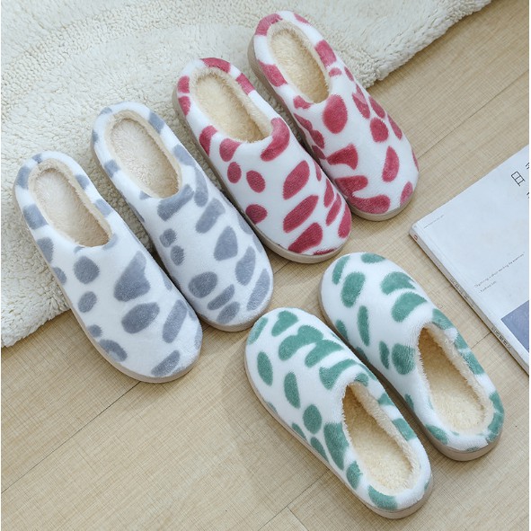 Dép bông chấm bi - chọn lên 1 size