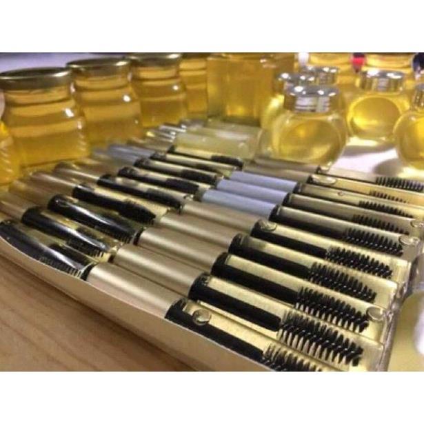 1 chiếc chuốt mi dầu dừa (mascara dầu dừa) tự nấu thơm lừng