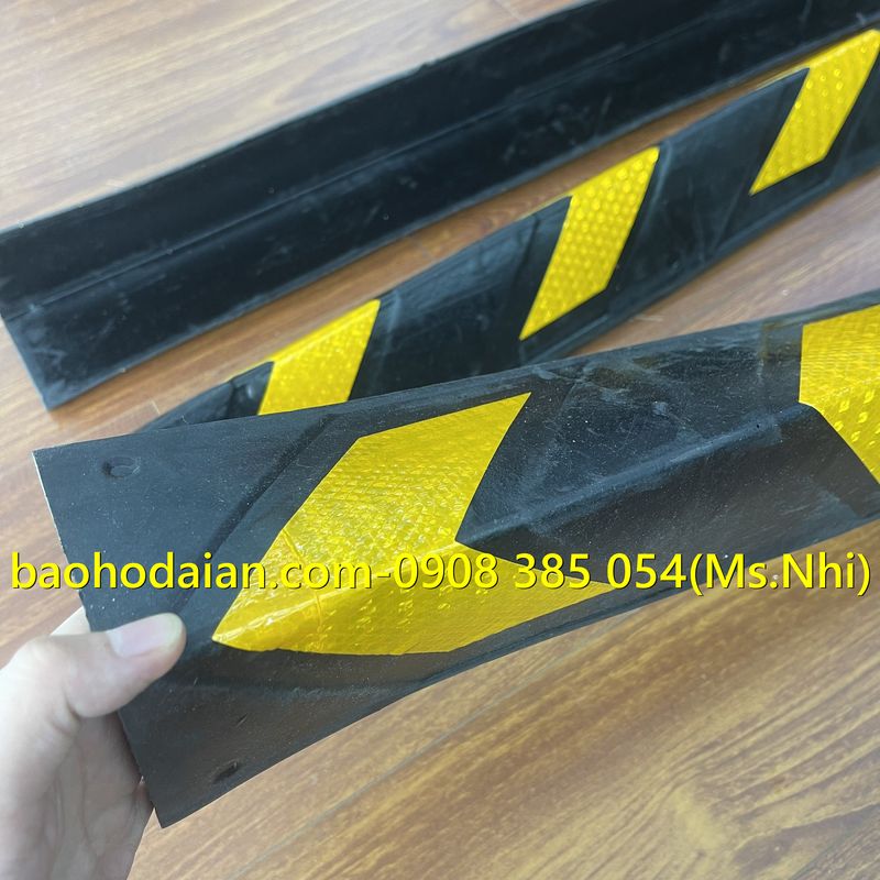 Cao su ốp cột phản quang 8x100x800mm