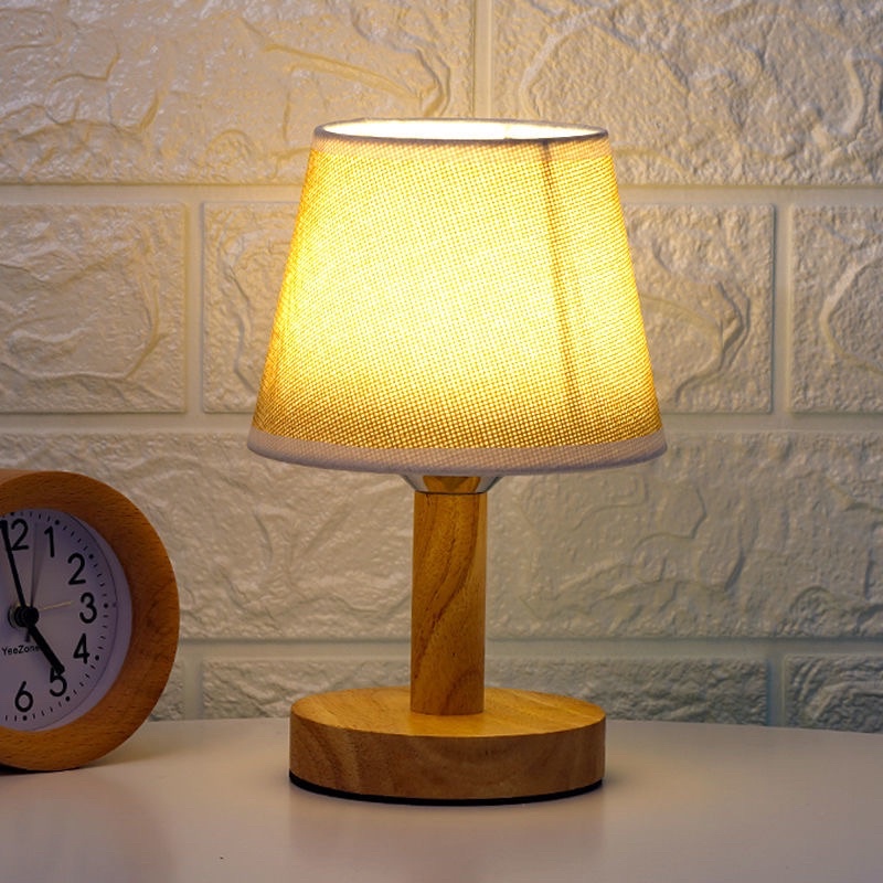 Đèn ngủ để bàn đế gỗ thanhlyhouse
