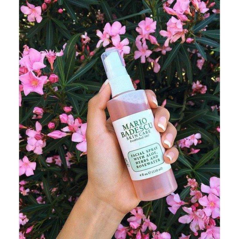 Toner xịt Mario Badescu Facial Spray Herbs & Rosewater (THẢO DƯỢC VÀ HOA HỒNG)