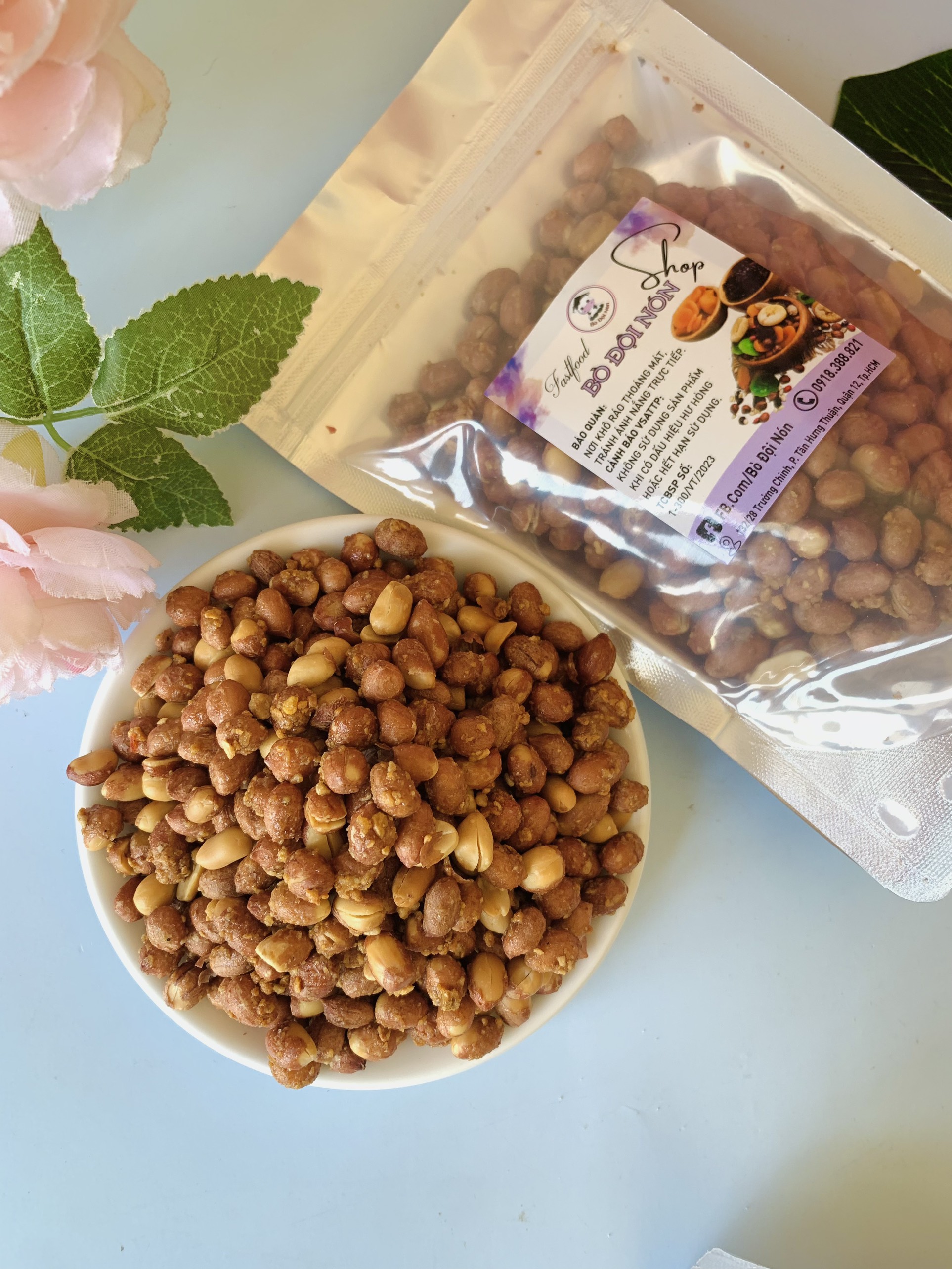 Đậu Phộng Rang Tỏi Ớt 1kg Bò Đội Nón