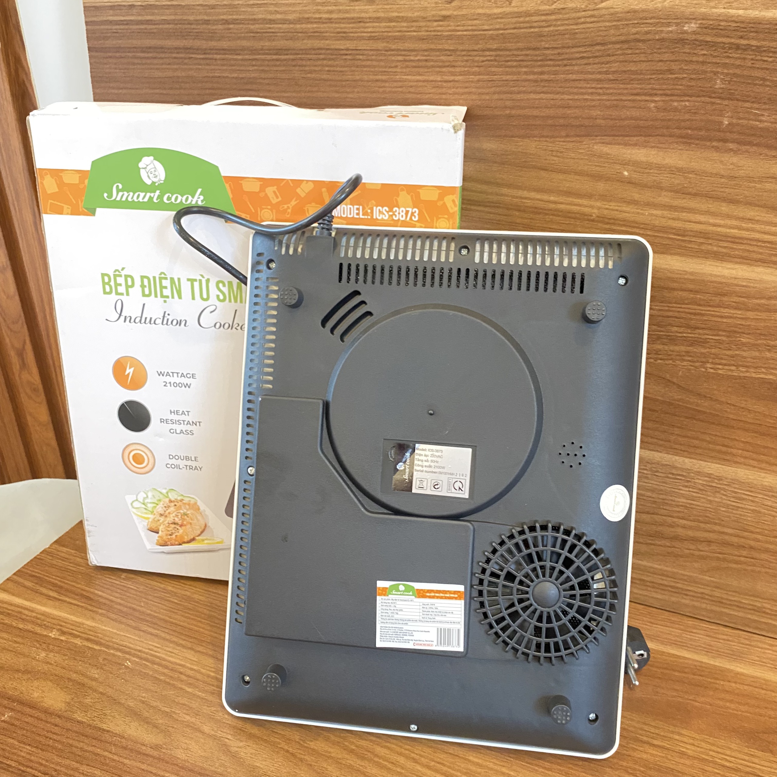 Bếp điện từ Smartcook ICS-3873 ( Điện áp 220V - Công suất 2.100W - BH 12 tháng)