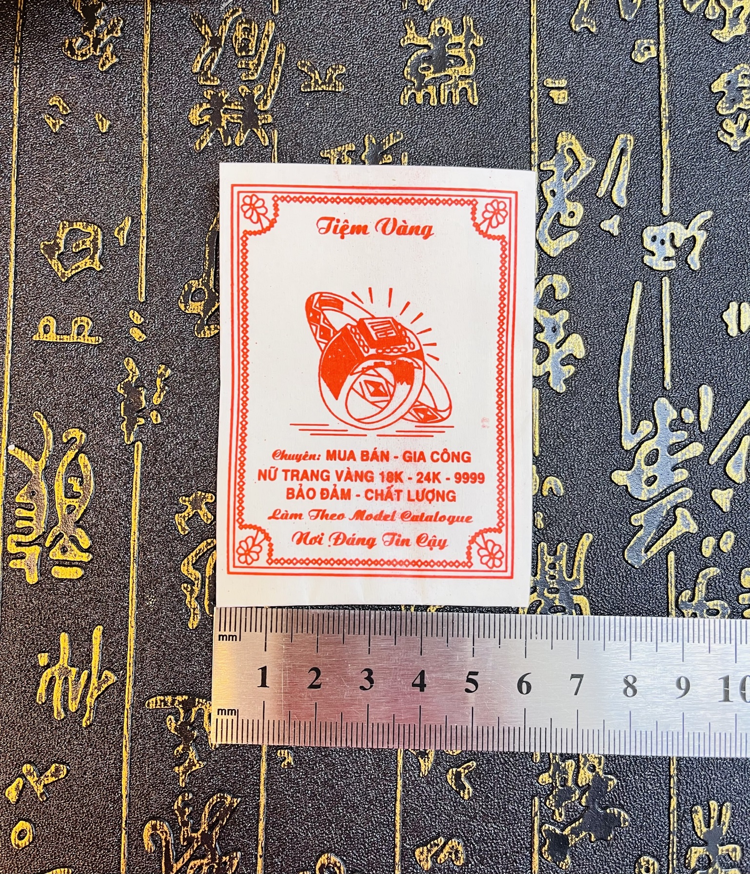 1 xấp túi giấy đựng nữ trang vàng bạc (khoảng 60 tờ)