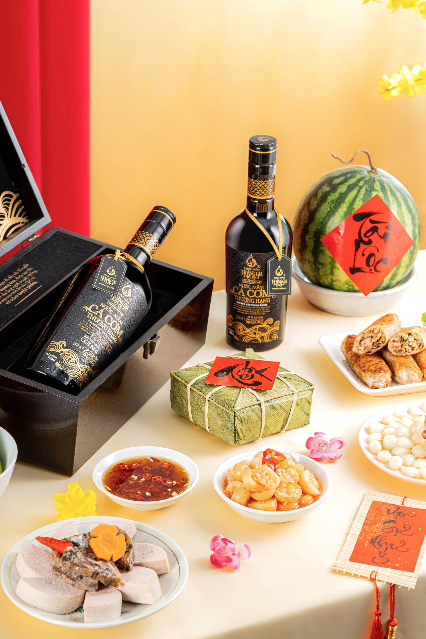 [Thùng 6 chai hộp giấy 500ml] Nước mắm cá cơm thượng hạng Hoàng Gia ủ chượp 1.5 năm – Quà tặng ẩm thực cao cấp​