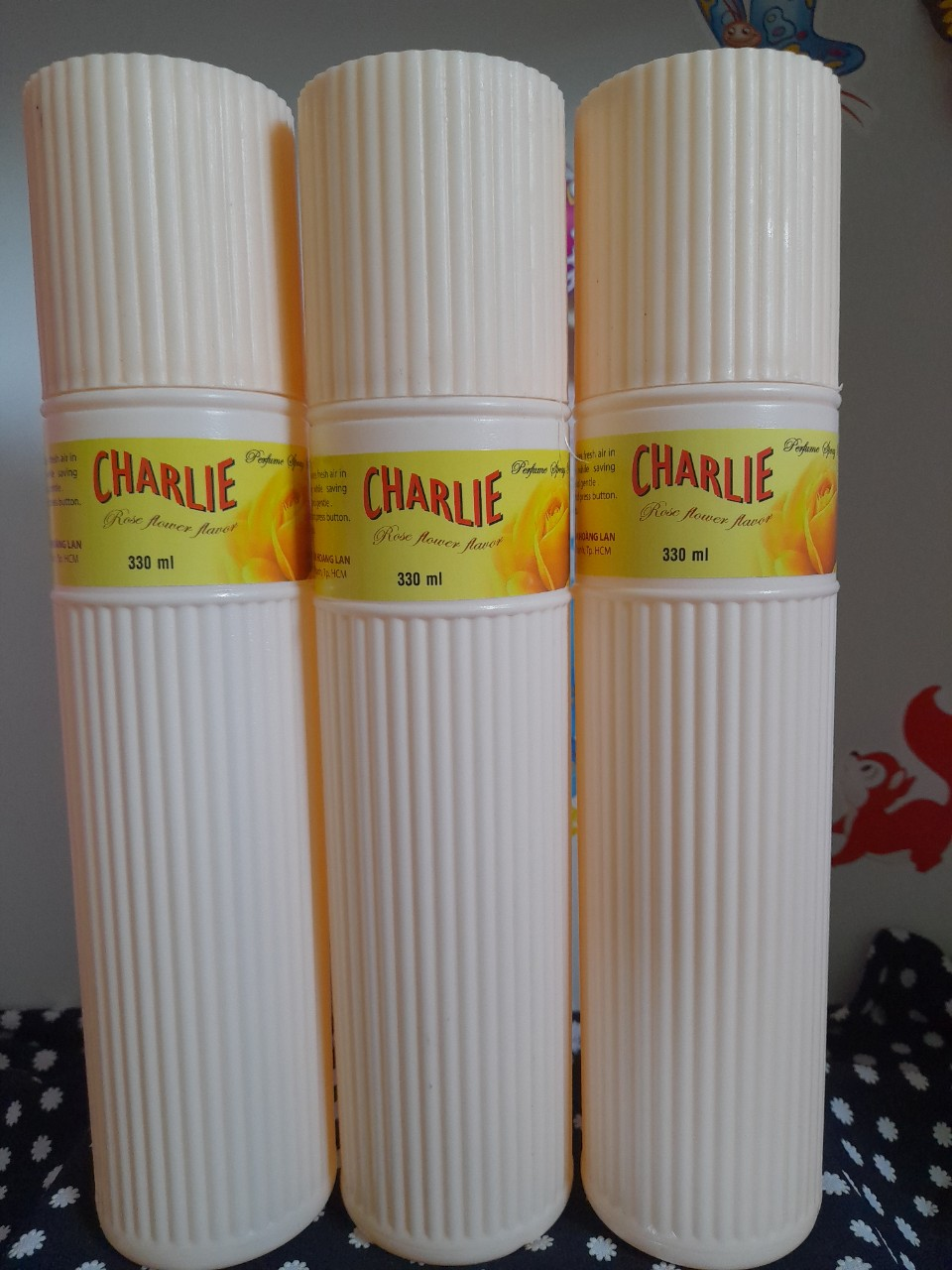 Nước hoa xịt phòng Charlie 330ml - Hương hoa hồng