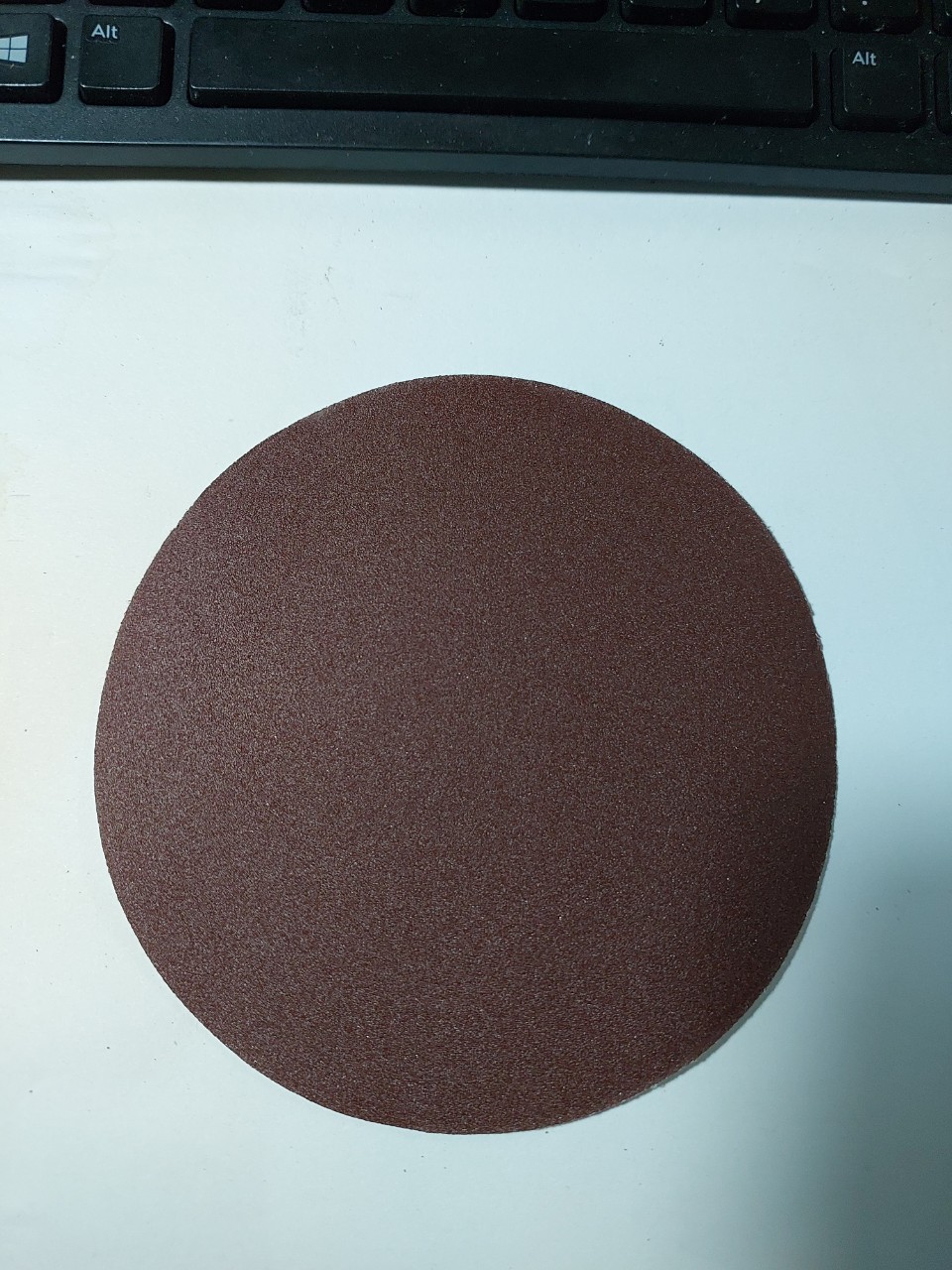 GIẤY NHÁM DÁN TRÒN SANDING PHI 125MM