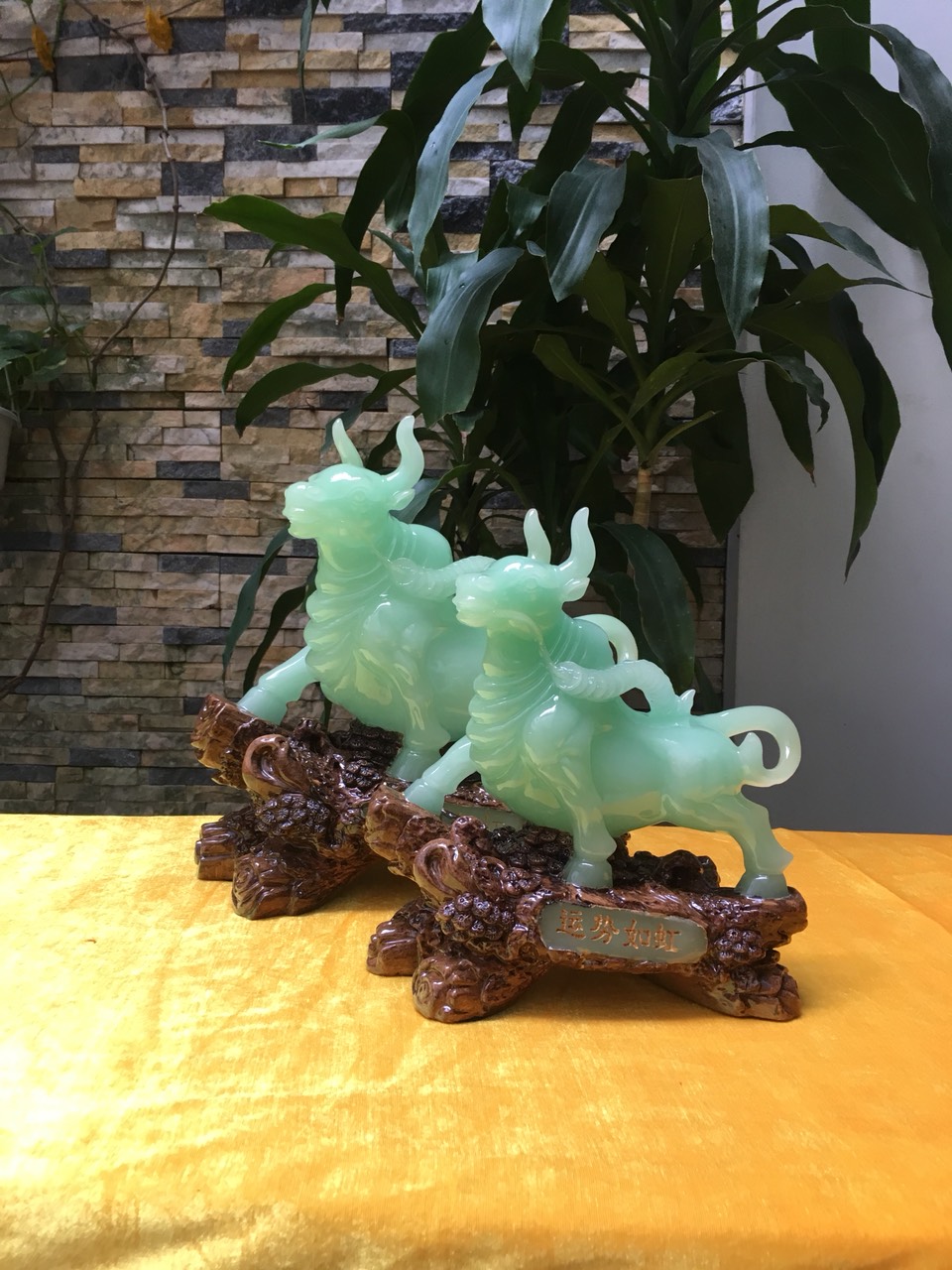 Tượng trâu vàng phong thủy như ý (Trâu cát vàng, Trâu ngọc xanh)