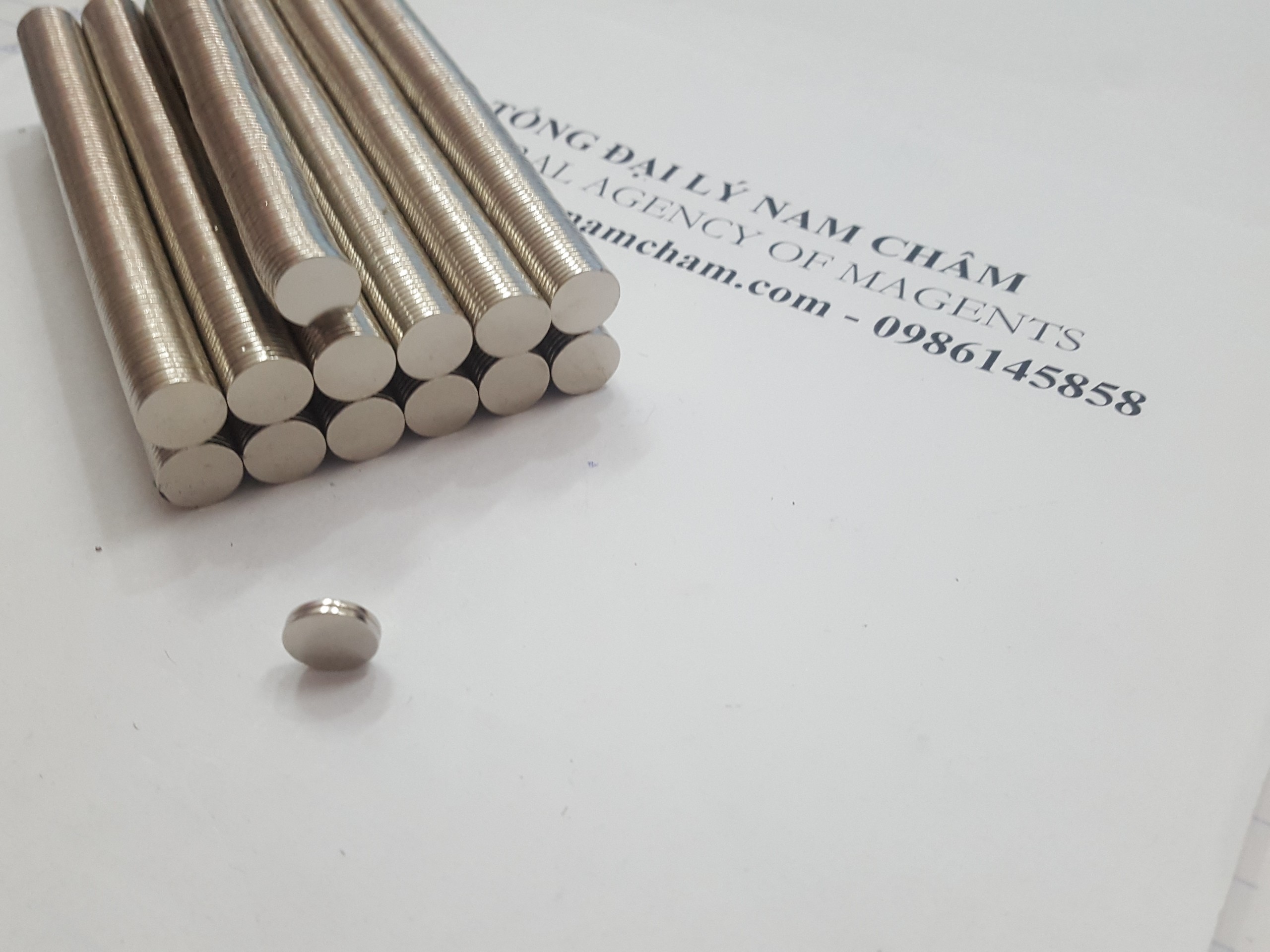 100 viên Nam châm trắng đất hiếm 10x1mm
