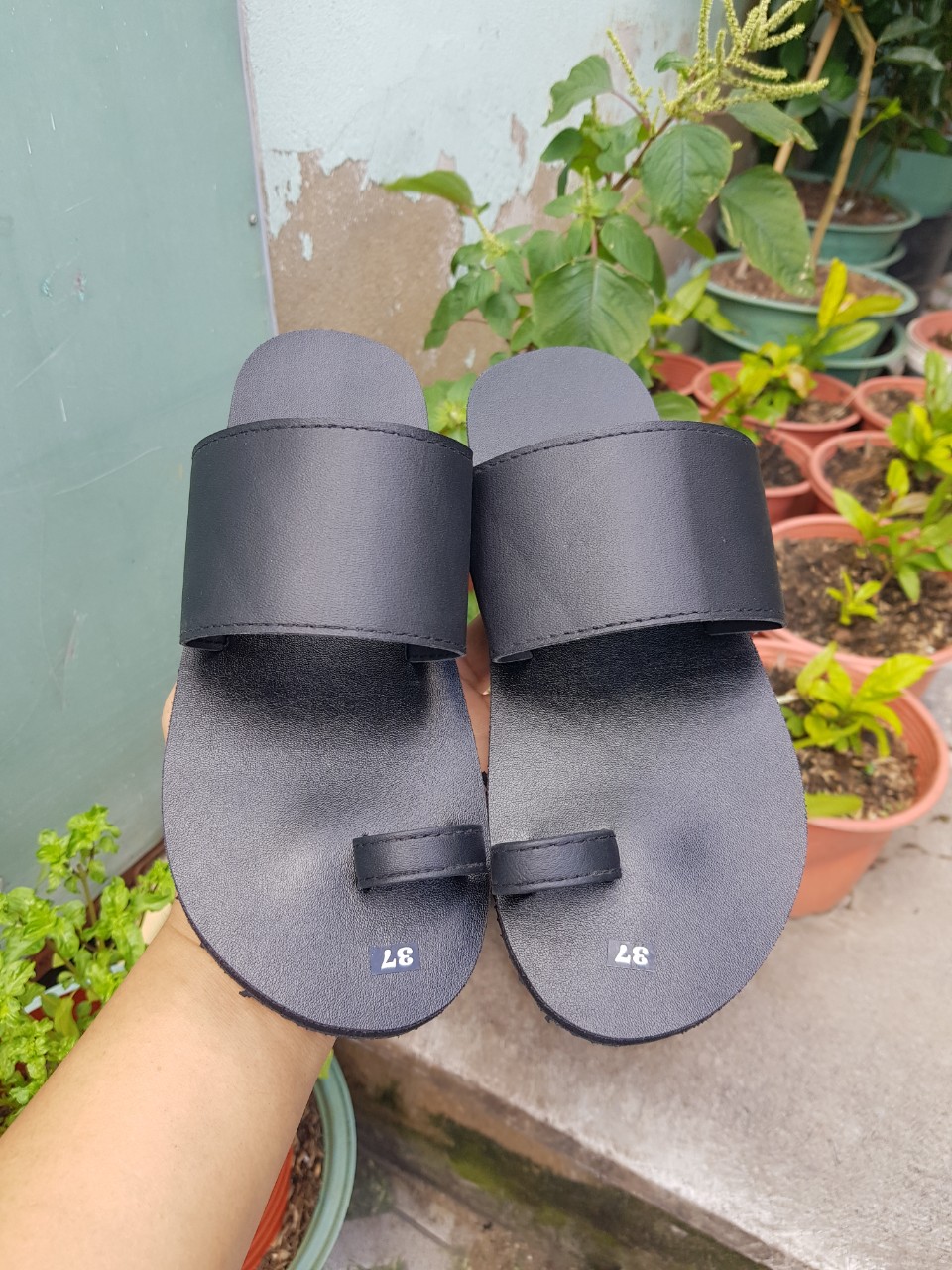 Dép nam nữ  ( đế đen quai đen ) size từ 35 nữ đến 43 nam
