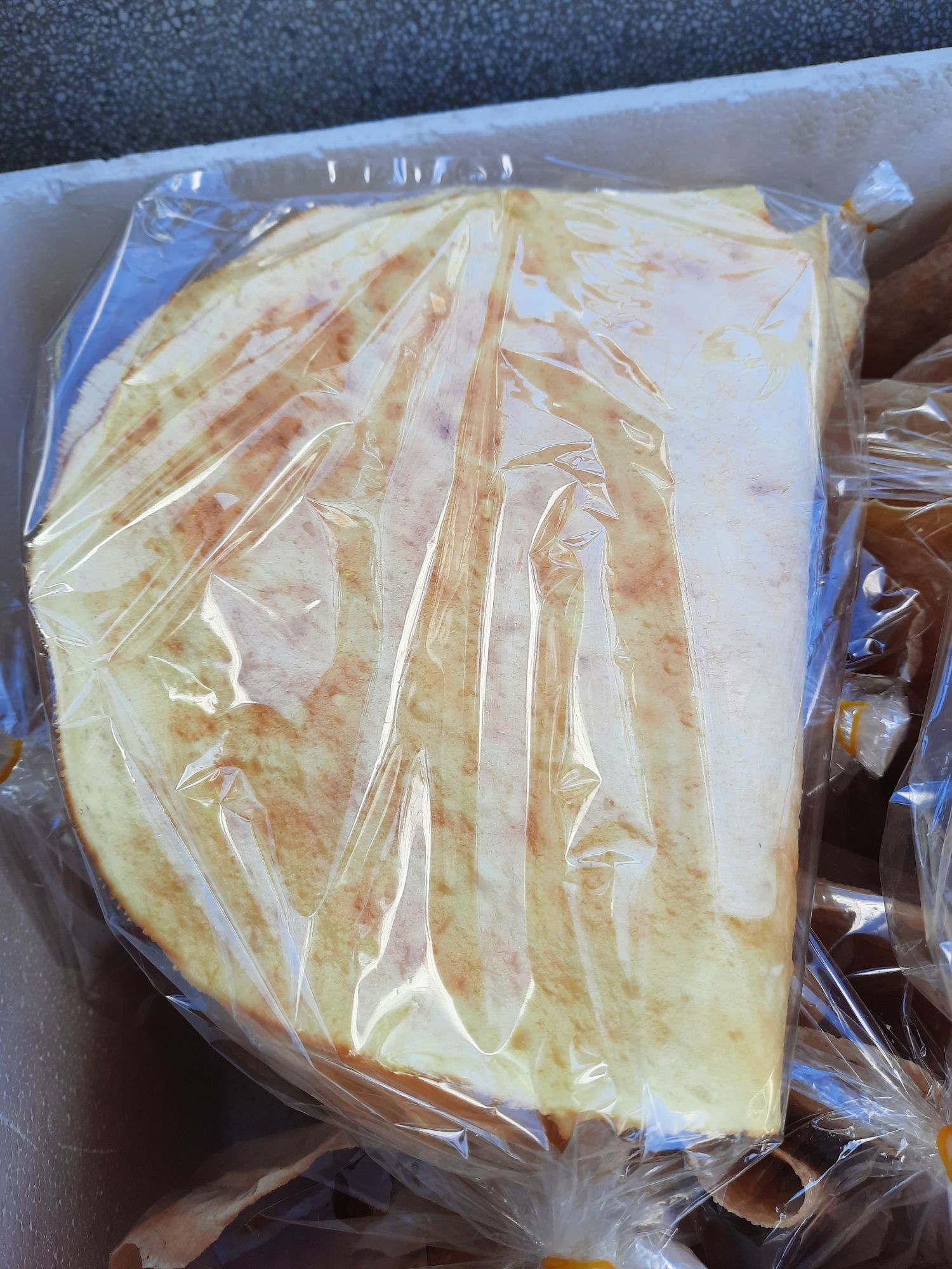 10 cái bánh phồng mì Bến Tre . size lớn : 29 cm