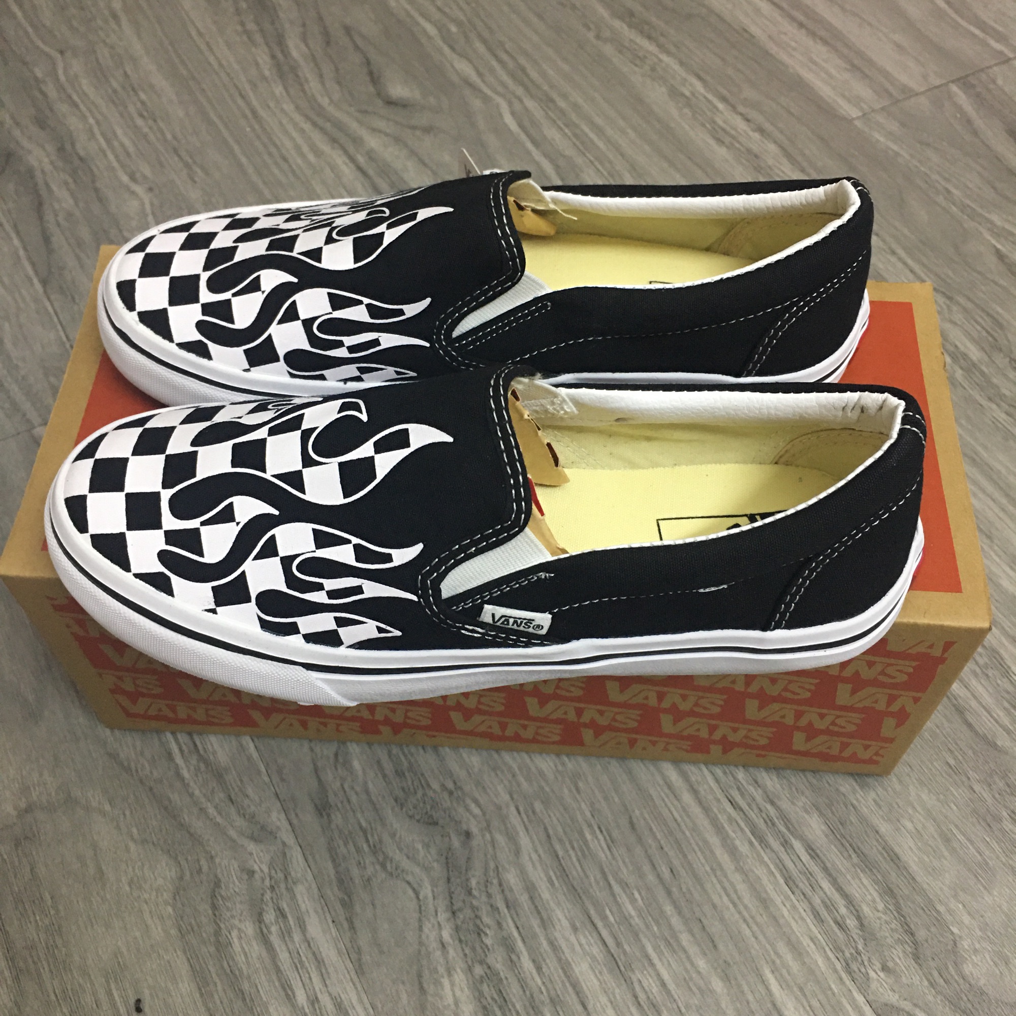 [TẶNG HỘP] Giày vans slip on caro lửa ĐEN TRẮNG