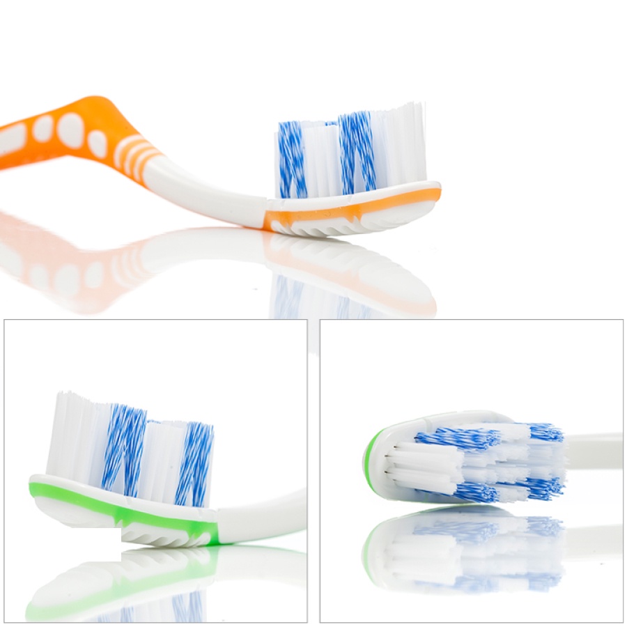 Vỉ 2 Bàn Chải Đánh Răng Trisa Flexible White Duo