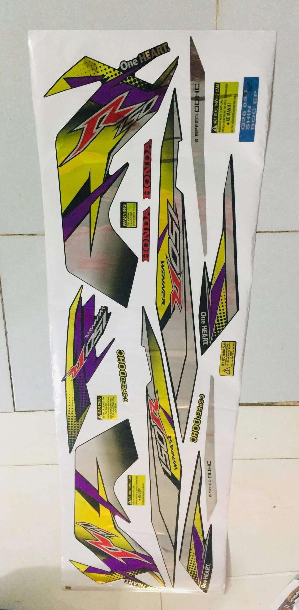 Tem rời winer crom chữ R
