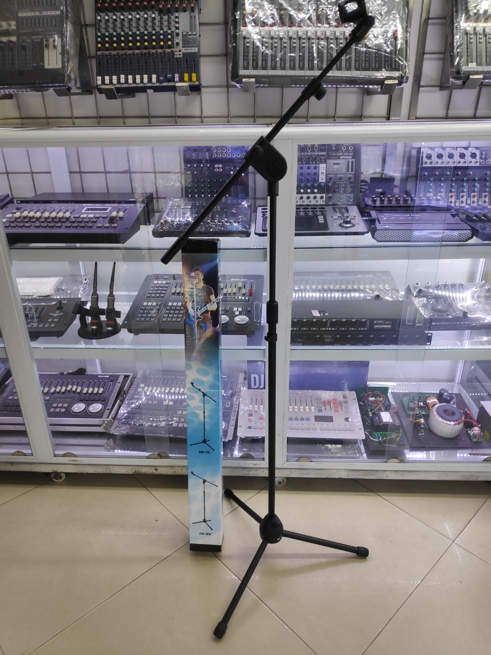 Chân micro Đứng NB300