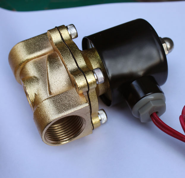 [HCM]Van điện từ UNI-D UW-20 - ren pi 27mm 220V AC Thường đóng