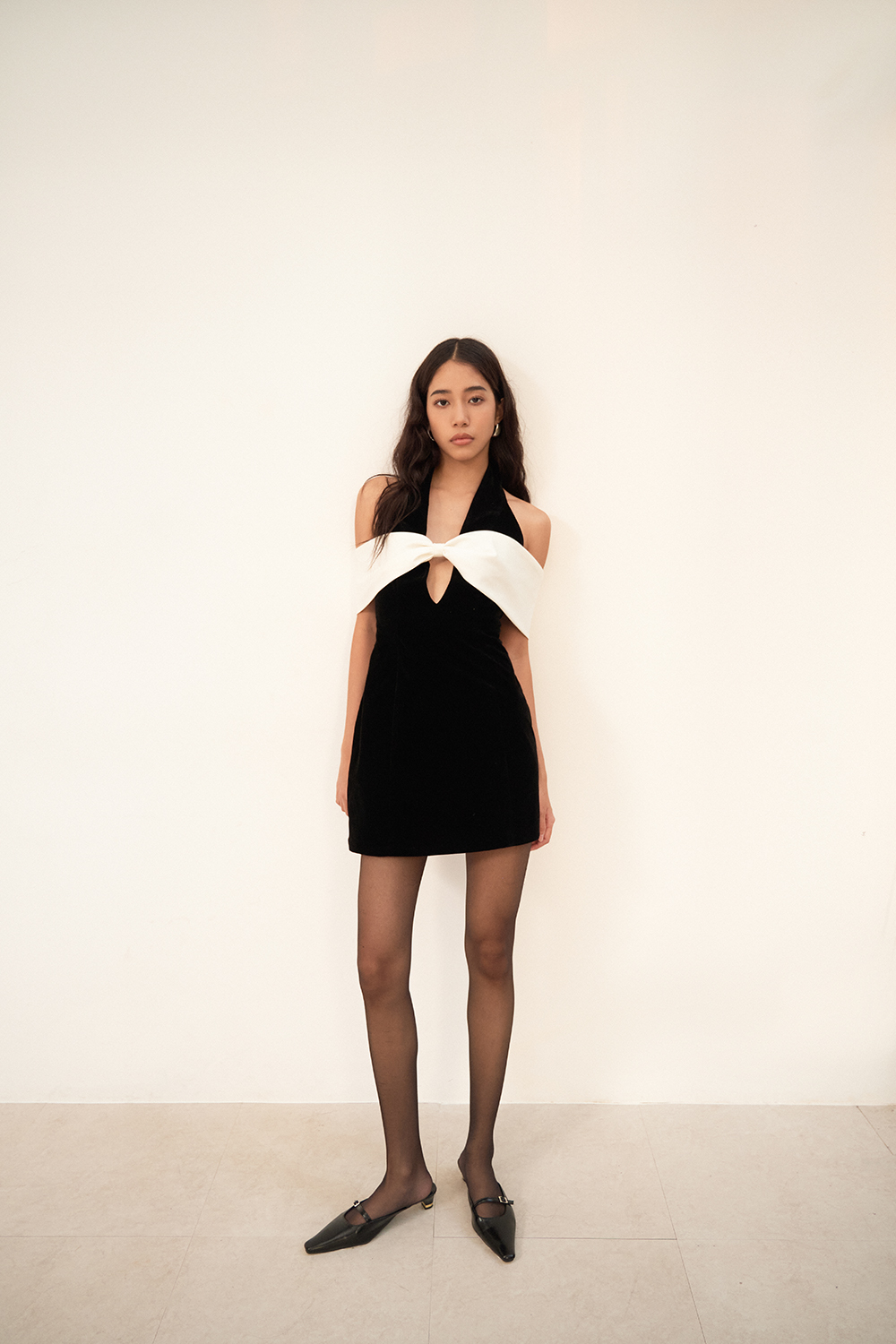 SEASON STUDIOS | Donna dress Đầm cổ yếm phối nơ