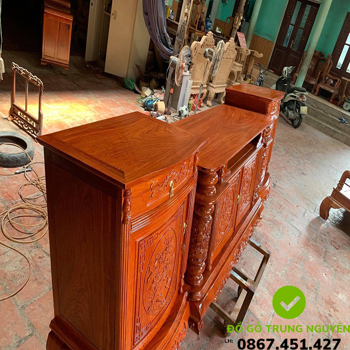 kệ tivi cột nho gỗ hương đá nam phi