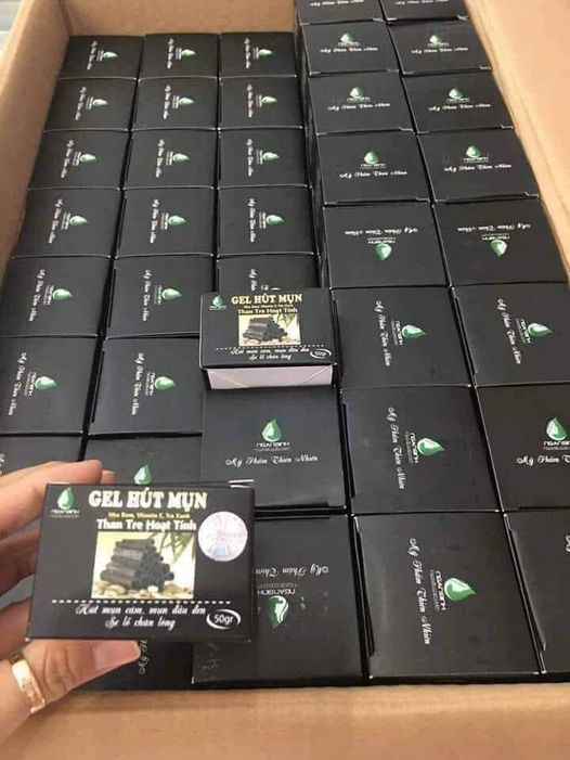 GEL LỘT MỤN THAN TRE NGÂN BÌNH