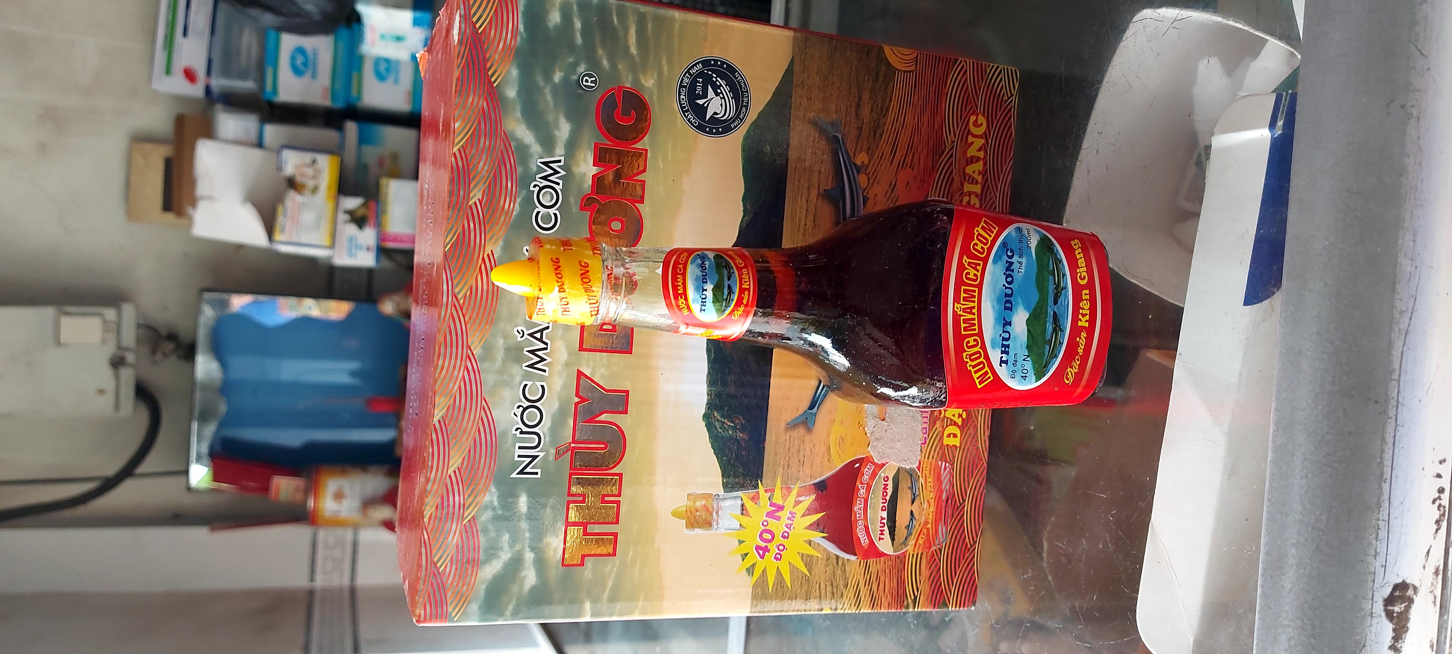 nước nắm cá cơm thùy dương 1 hộp 6 chai mỗi chai 200ml