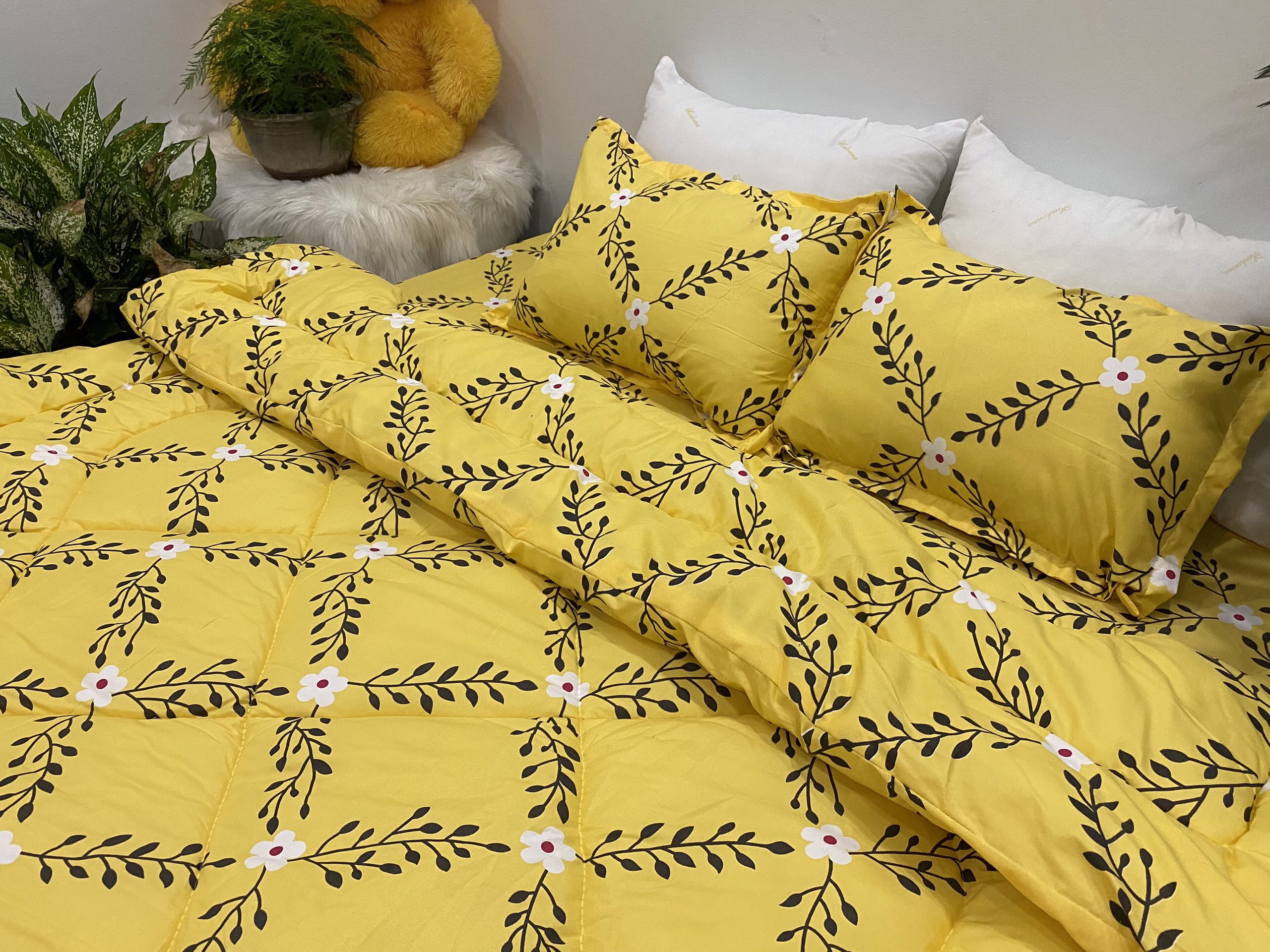 Bộ Chăn Phao 5 Món ( Gồm 1 Chăn Phao + 1 Ga Bo Chun + 2 Vỏ Gối Nằm + 1 Vỏ Gối Ôm) Mẫu Phao 40