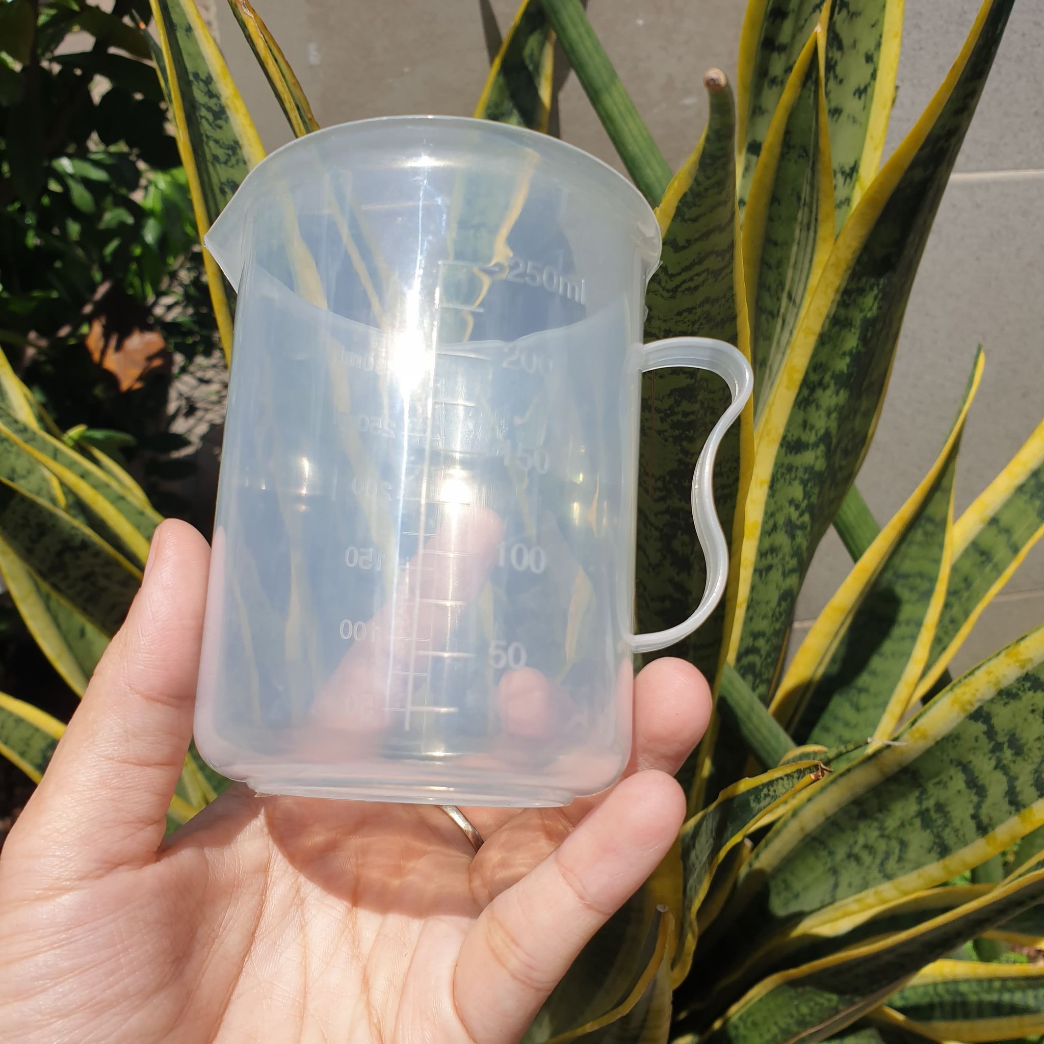 Cốc đong trong suốt nhựa 300ml có tay cầm / đo lường / chia vạch / ca nhựa pp / ly đong