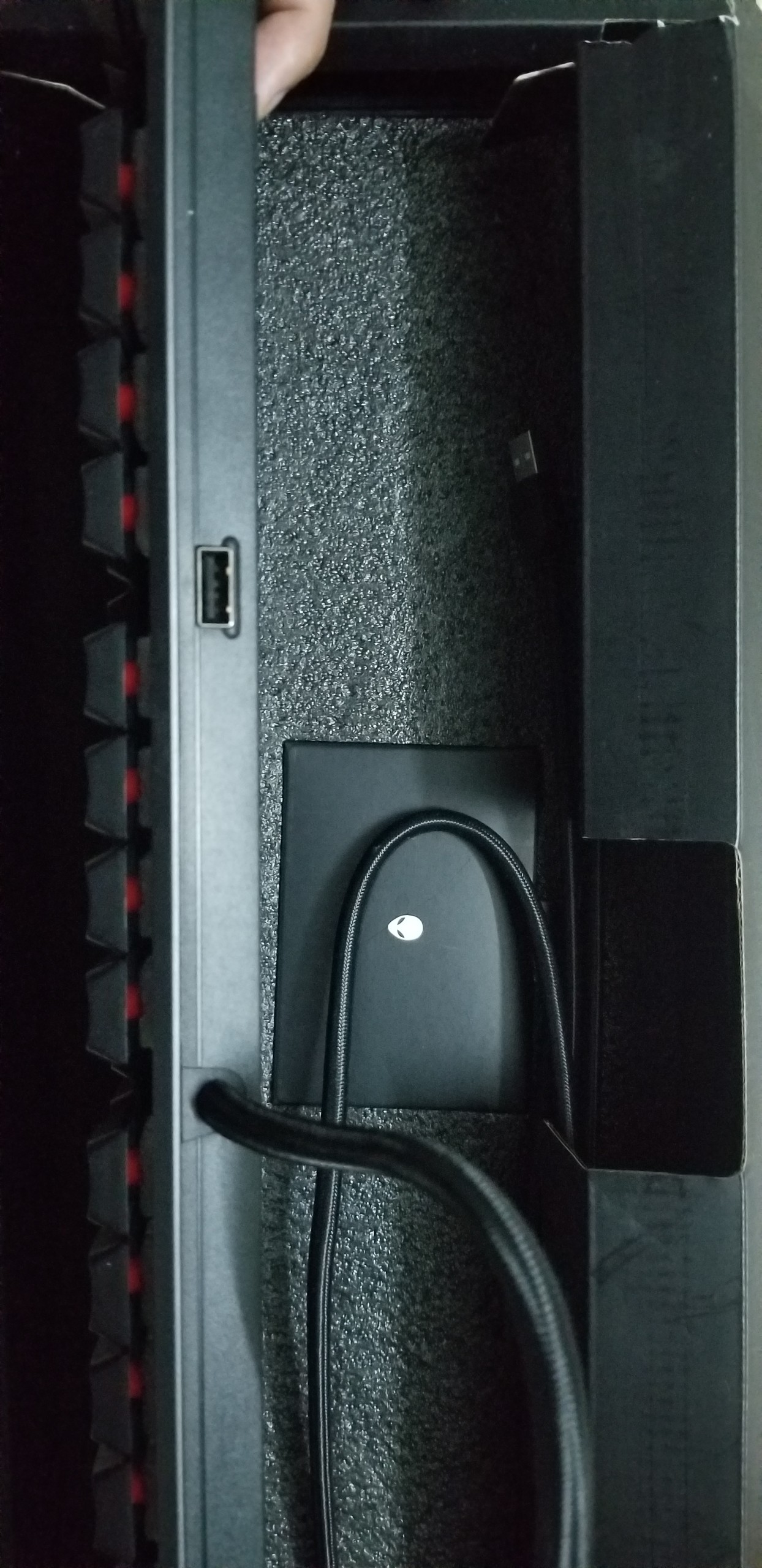 Bàn phím Alienware AW510K CHERRY MX Low Profile Red Switch Gaming
