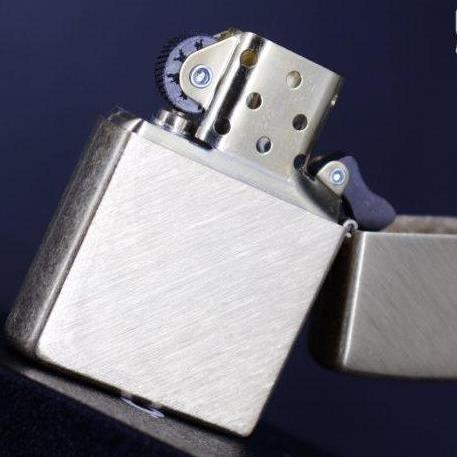 Zippo 29830 - Zippo Regular Herringbone Sweep Brass