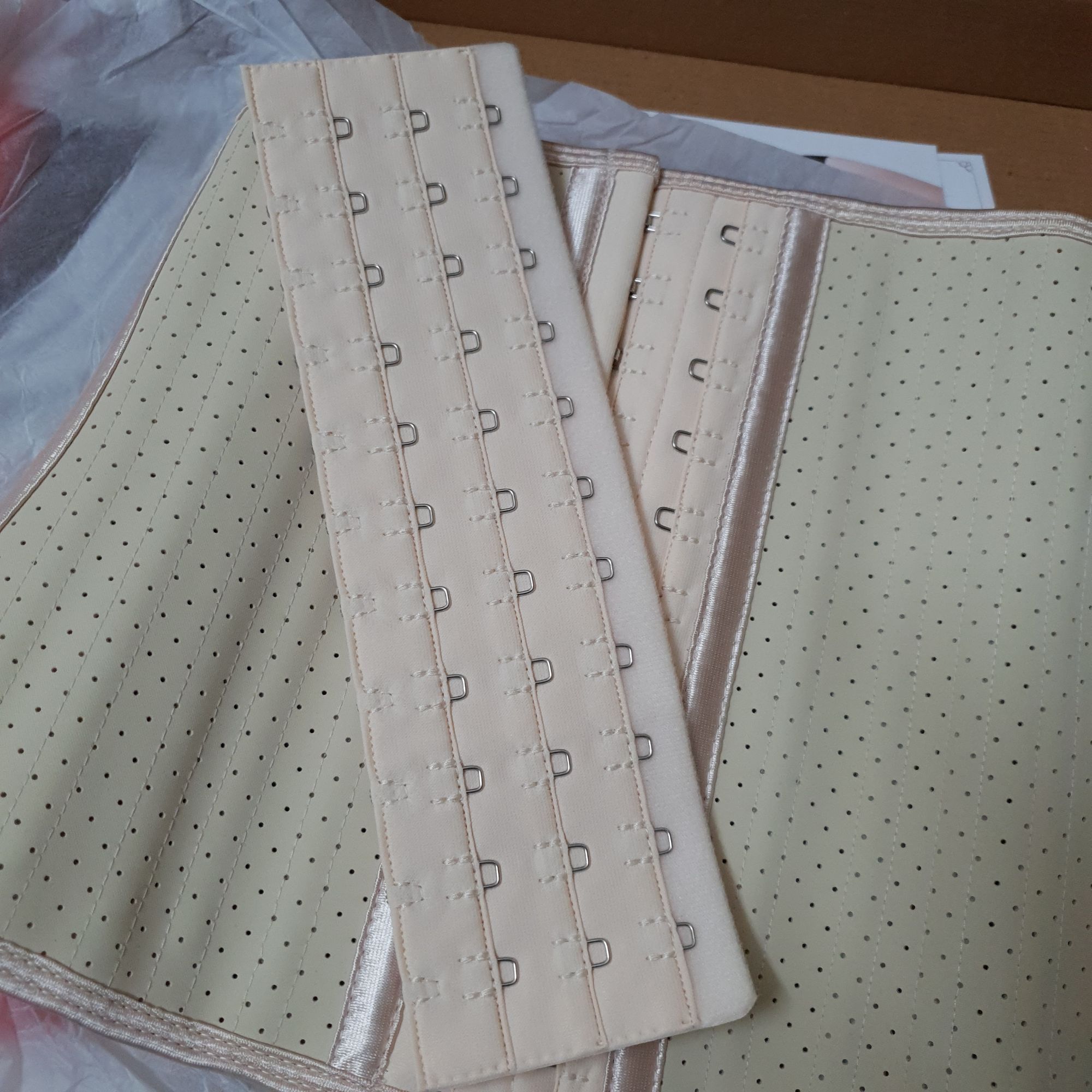 Thanh nối latex - Thanh hạ size latex (24cm 11 móc gài, 26cm 12 móc gài, 27cm 15 móc gài,29cm 14 móc gài)