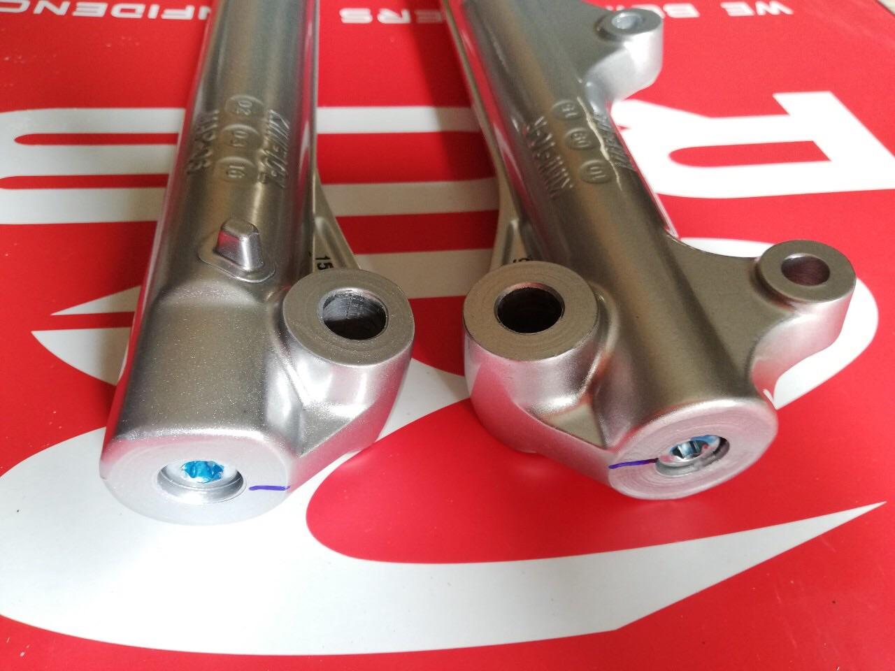 [HCM]Phuộc Wave s 110 đĩa và đùm hàng zin  mới nha Ae.