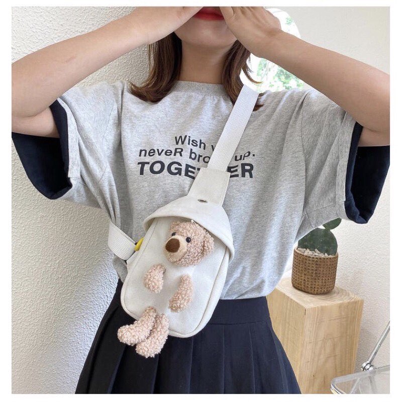 Túi đeo chéo kèm gấu bông