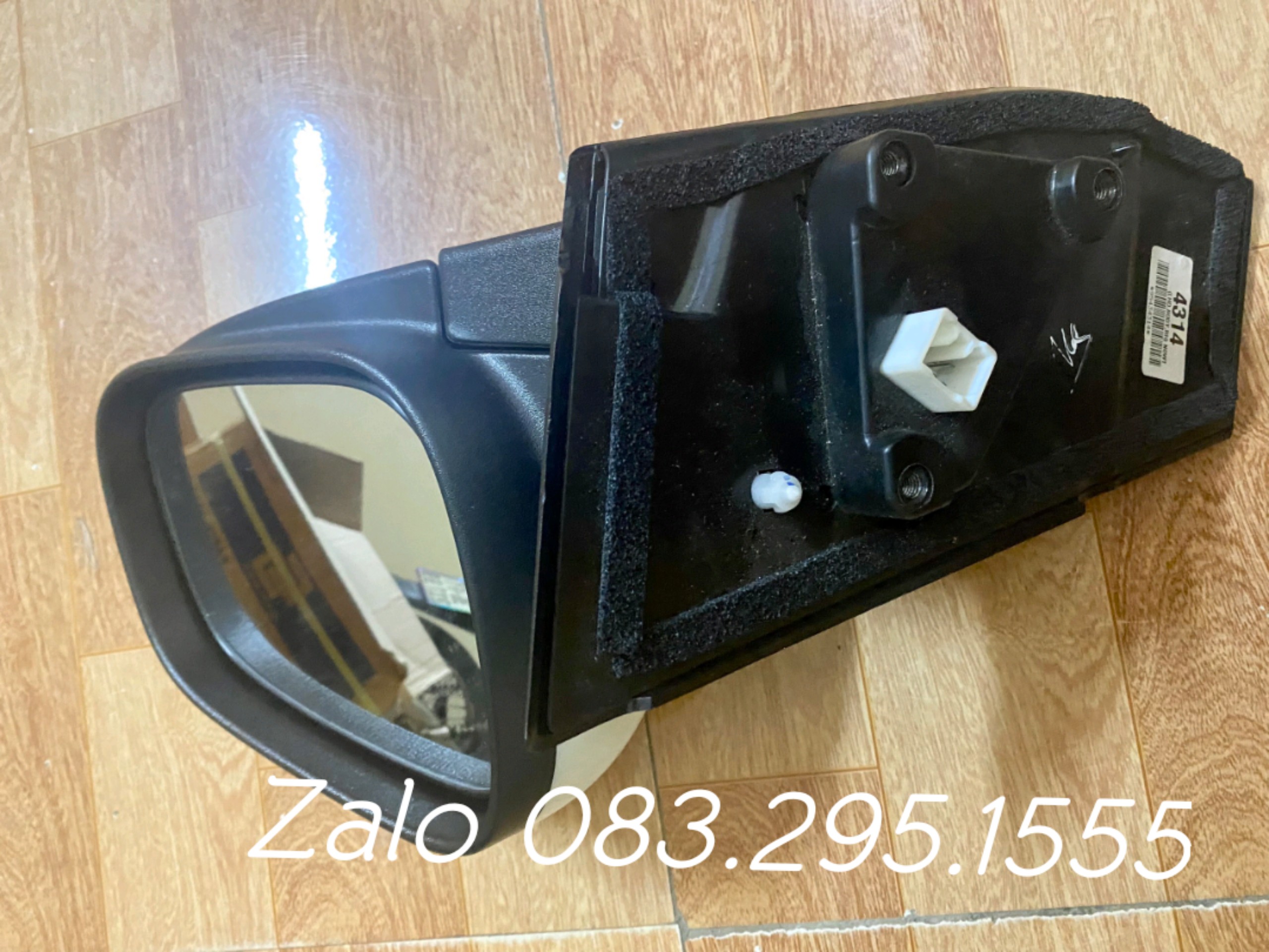 gương Matiz 4 , spark m300 ( gương điện 3 dây , xịn , không gập , không xi nhan  )
