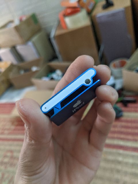 iPod shuffle 2 - Máy nghe nhạc