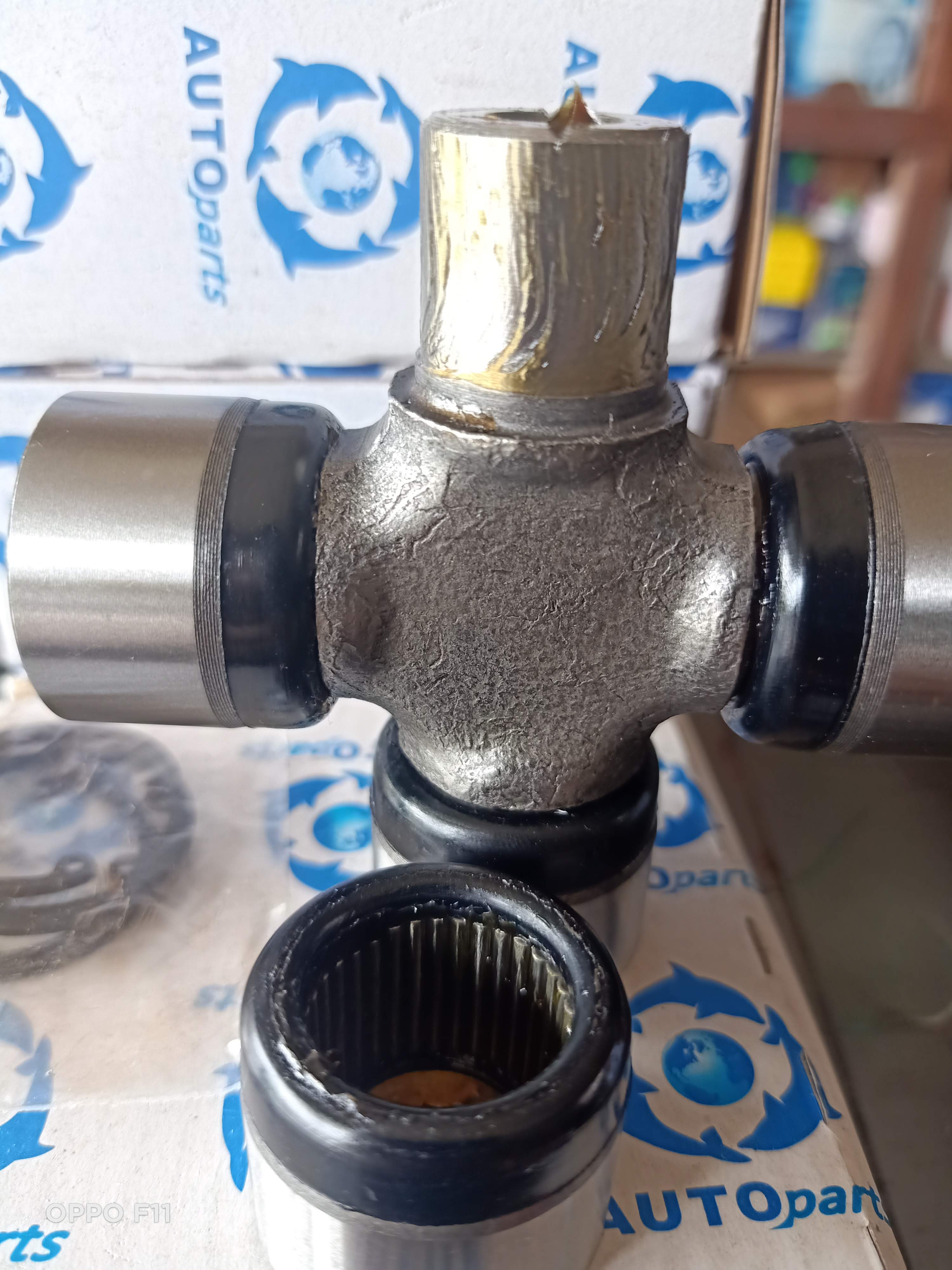 Chữ Thập Láp(Bi Cát Đăng)Xe FORD TRANSIT 2003 - 2018 Nhỏ(Chén 30mm dài 82mm)