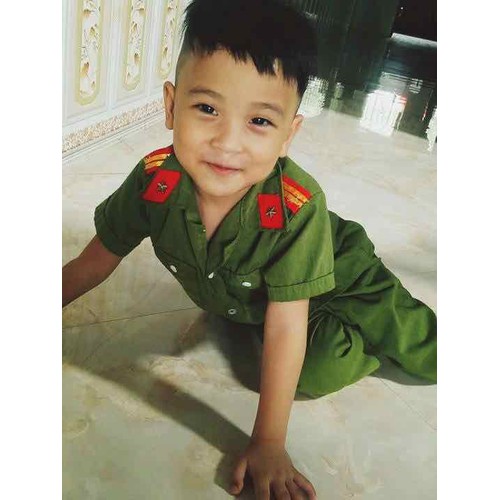 Bộ quần áo công an trẻ em đủ phụ kiện