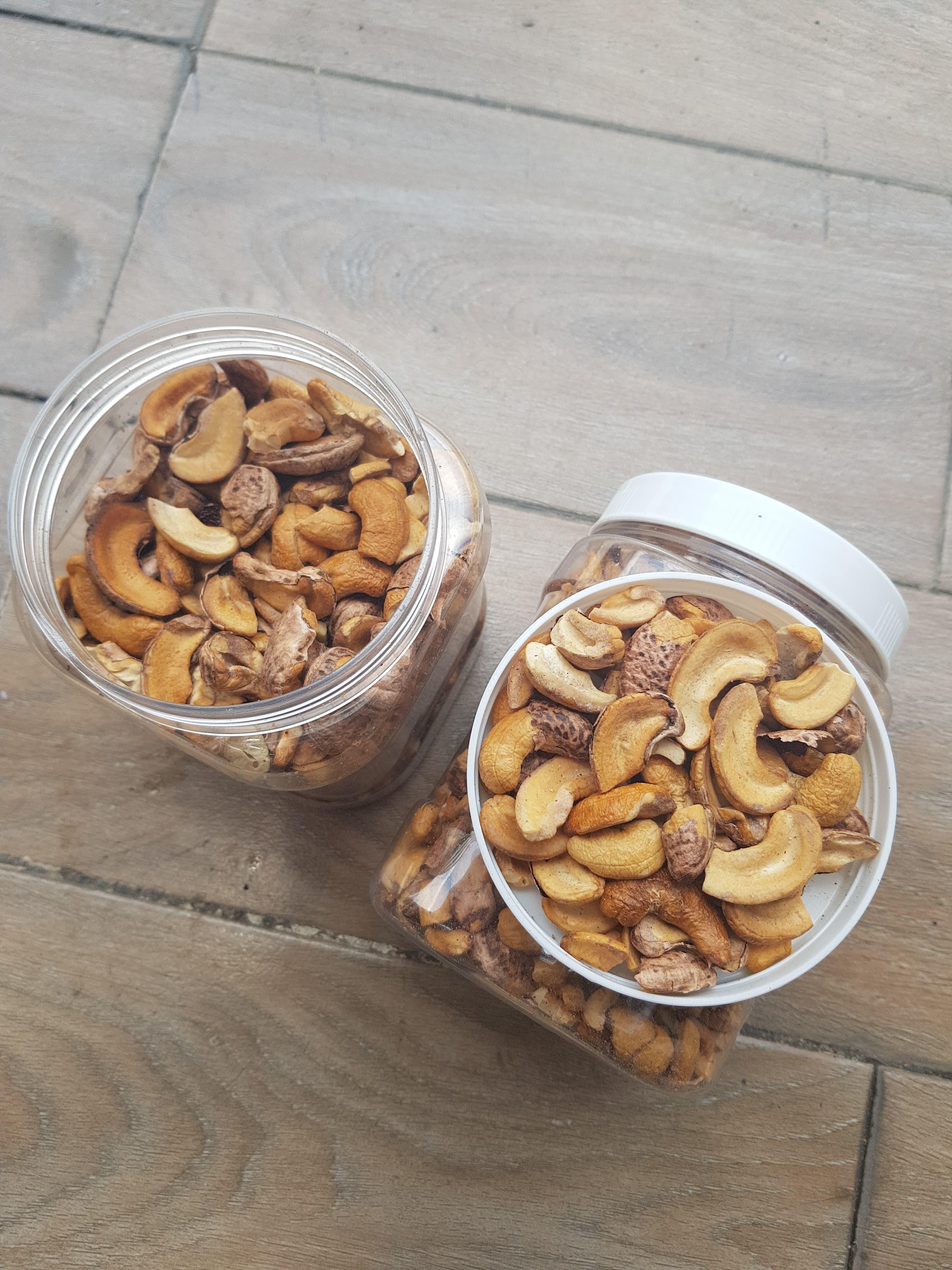 HẠT ĐIỀU BỂ RANG MUỐI HẠT SAM SAM CÒN VỎ  HỘP 500 GRAM