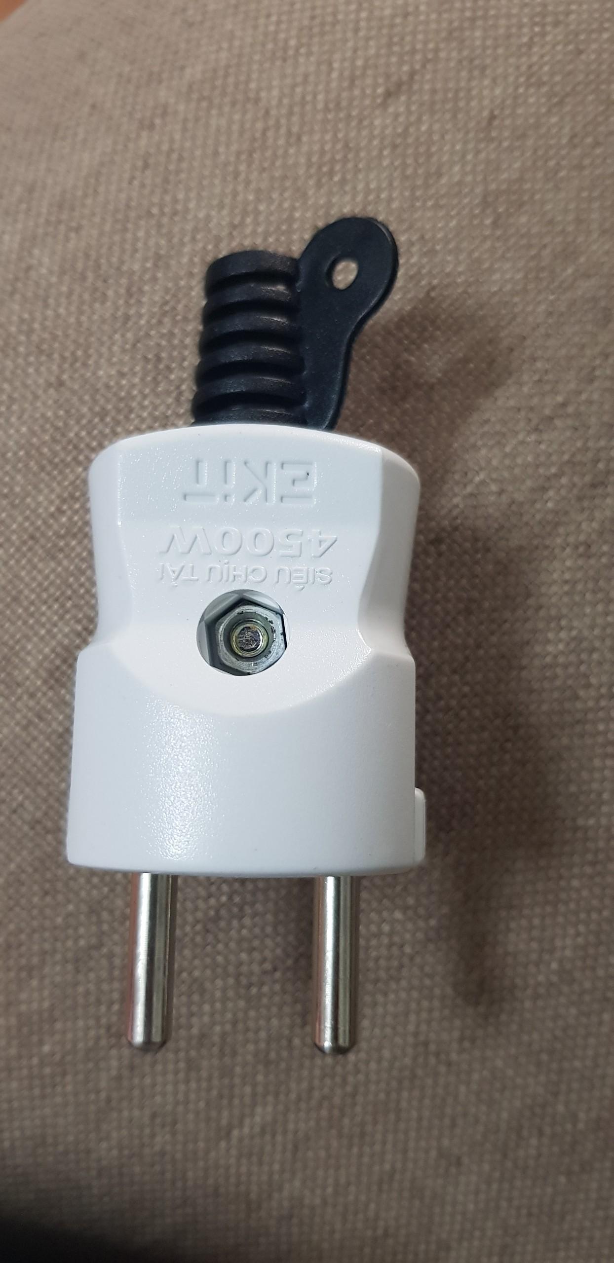 Phích cắm siêu chịu tải 4500W