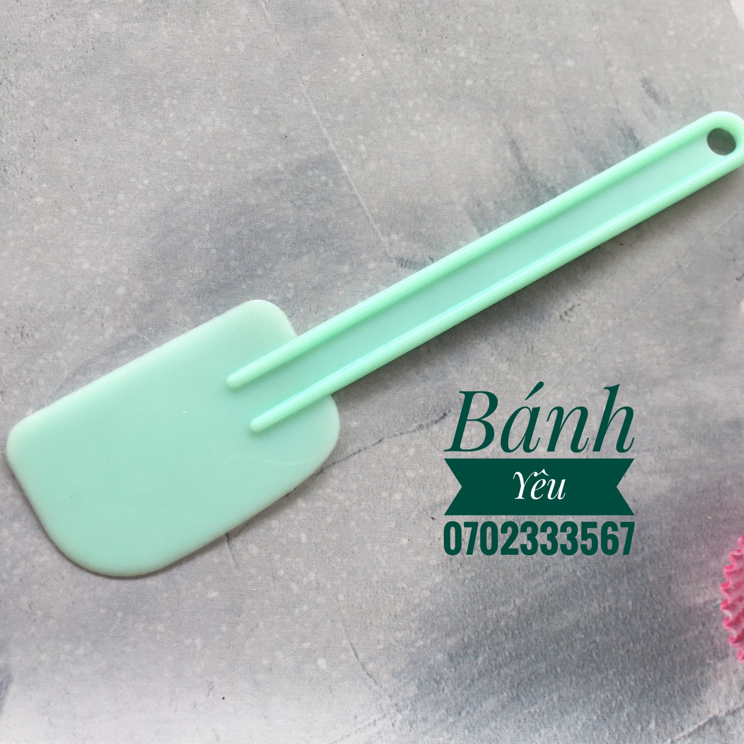 Cây vét bột nhựa cứng