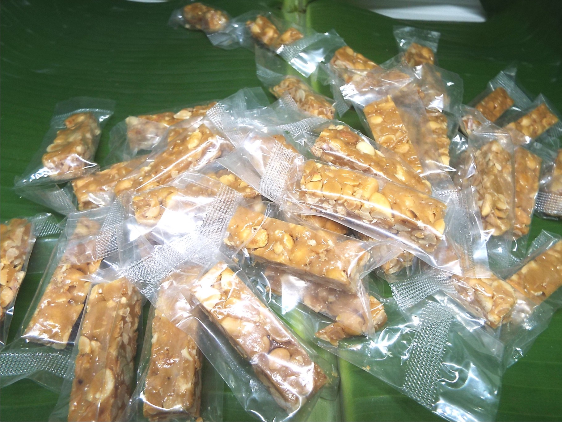 Kẹo dừa bến tre túi 01 kg (giòn béo đặc biệt)